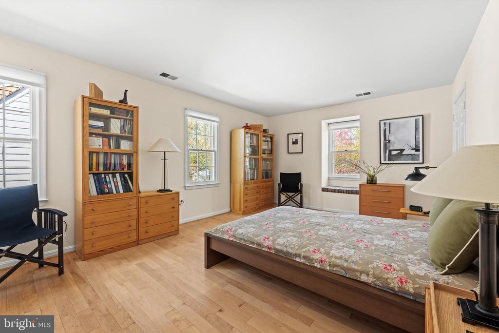 206 SAYBROOKE VIEW PLACE