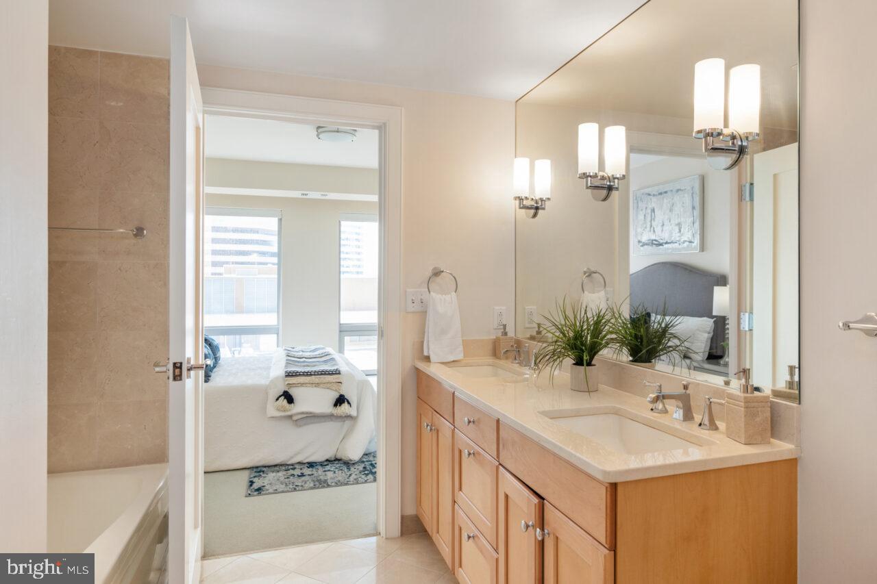 1111 19TH STREET N 1907