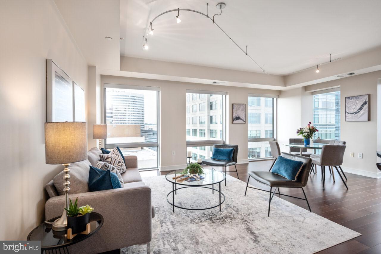 1111 19TH STREET N 1907