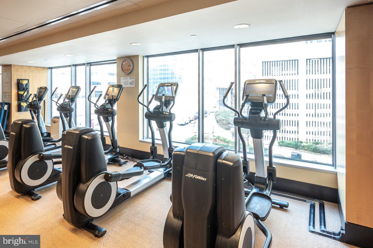 1111 19TH STREET N 1907