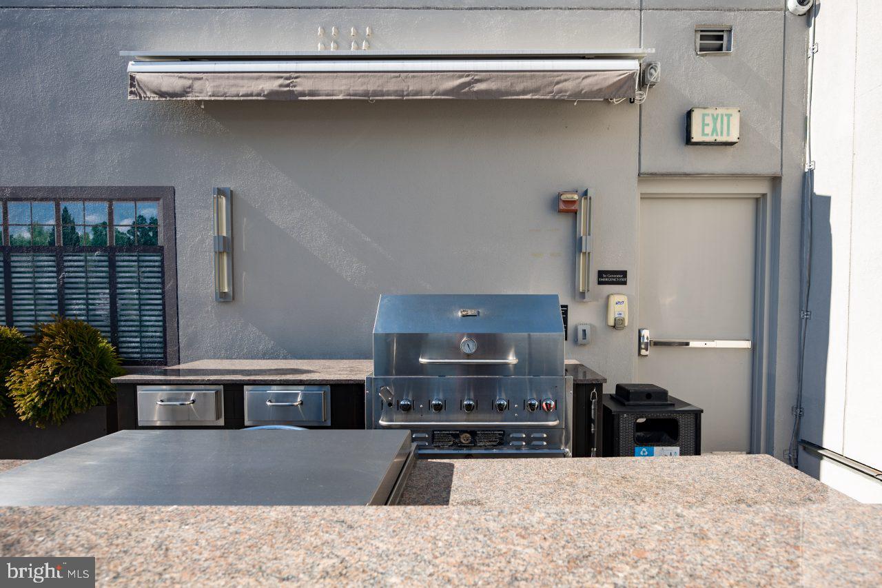 1111 19TH STREET N 1907