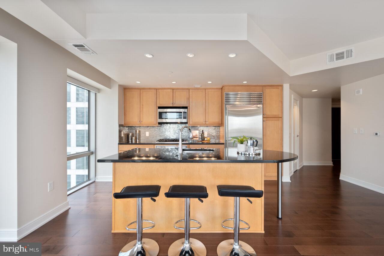 1111 19TH STREET N 1907