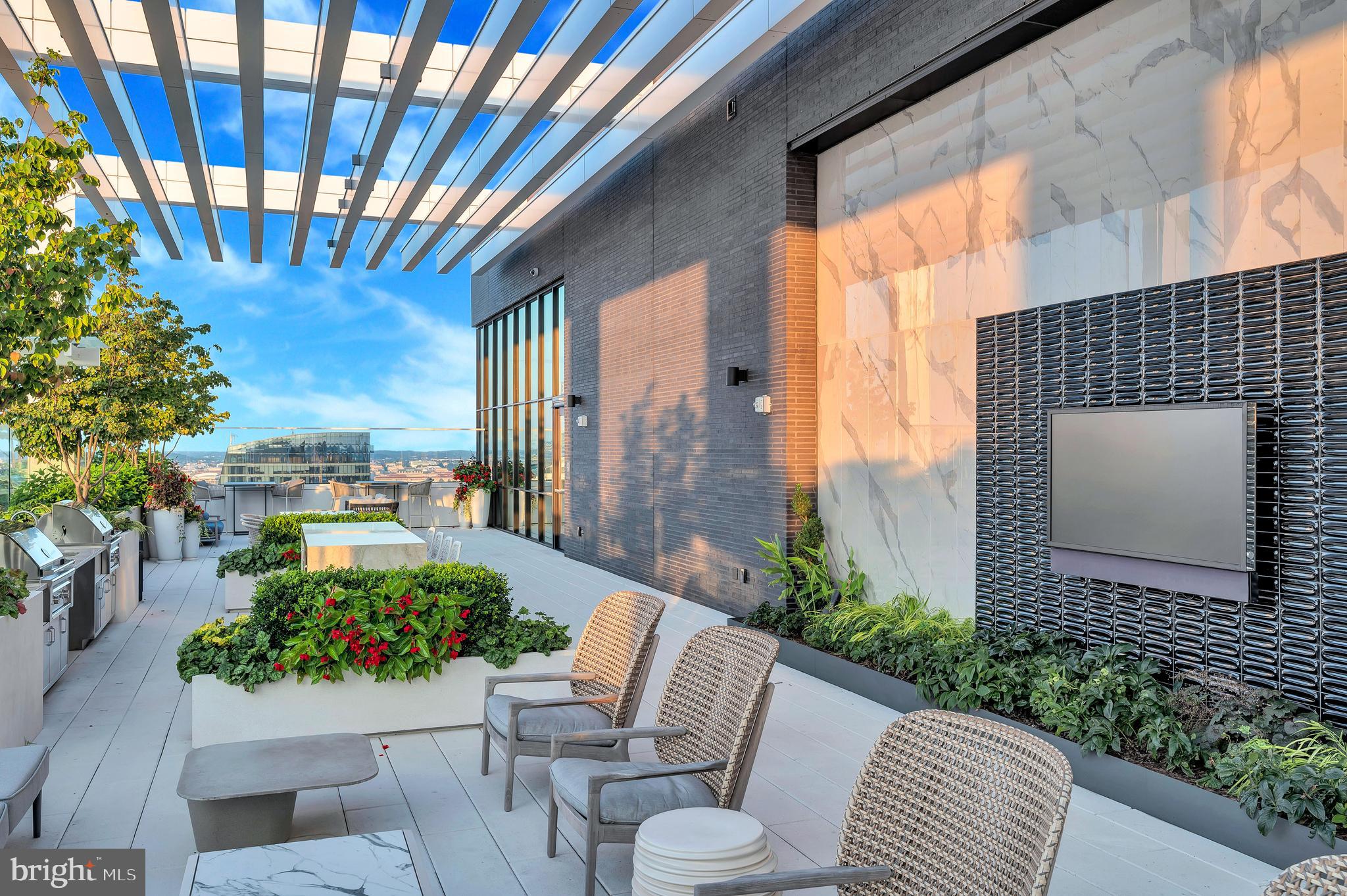 1781 N PIERCE STREET 2503