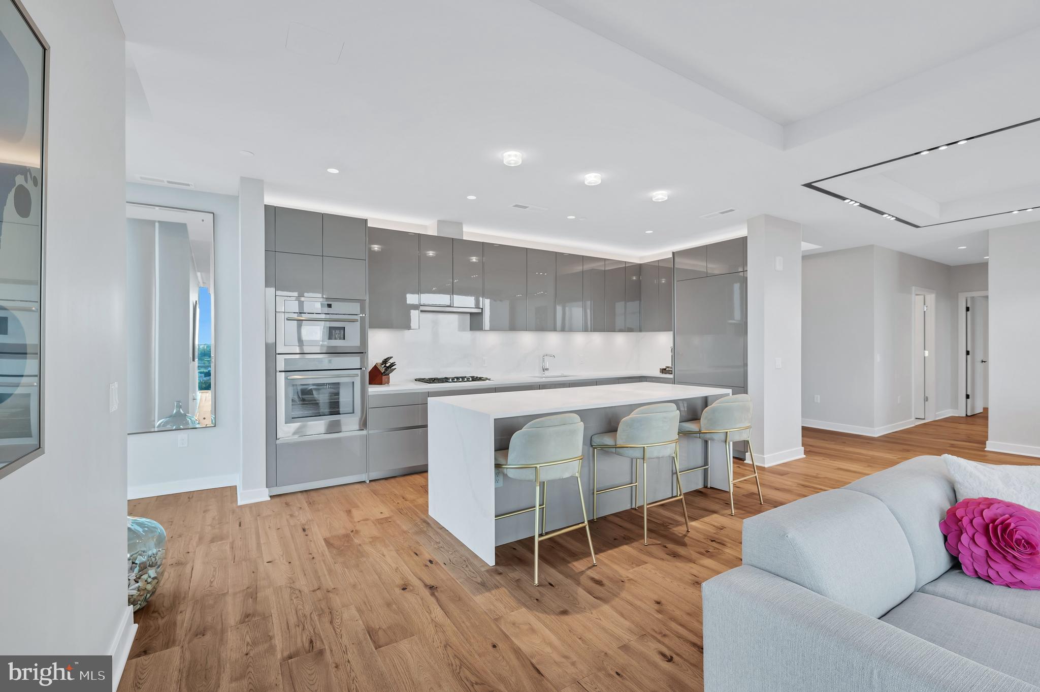 1781 N PIERCE STREET 2503