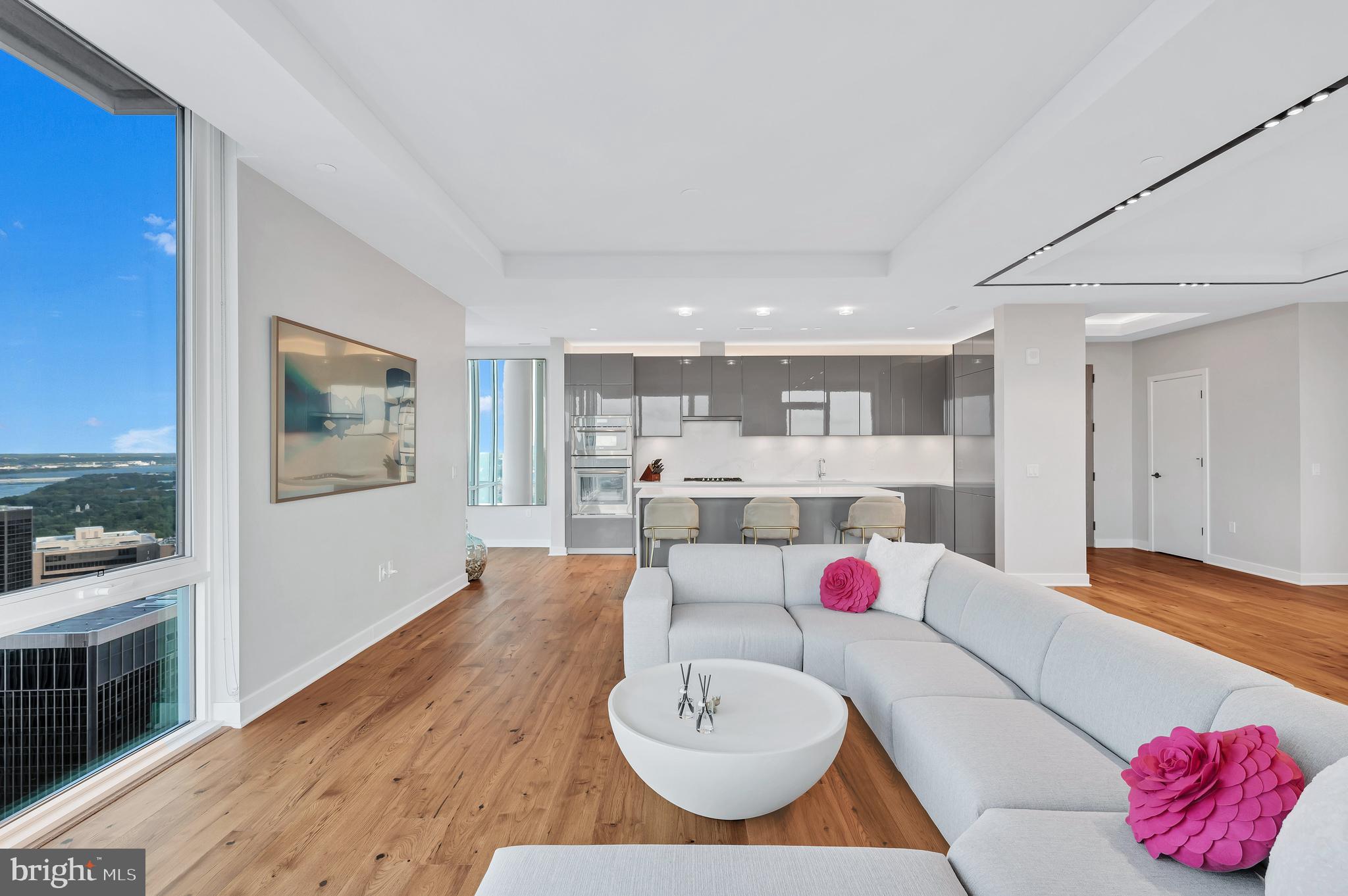 1781 N PIERCE STREET 2503