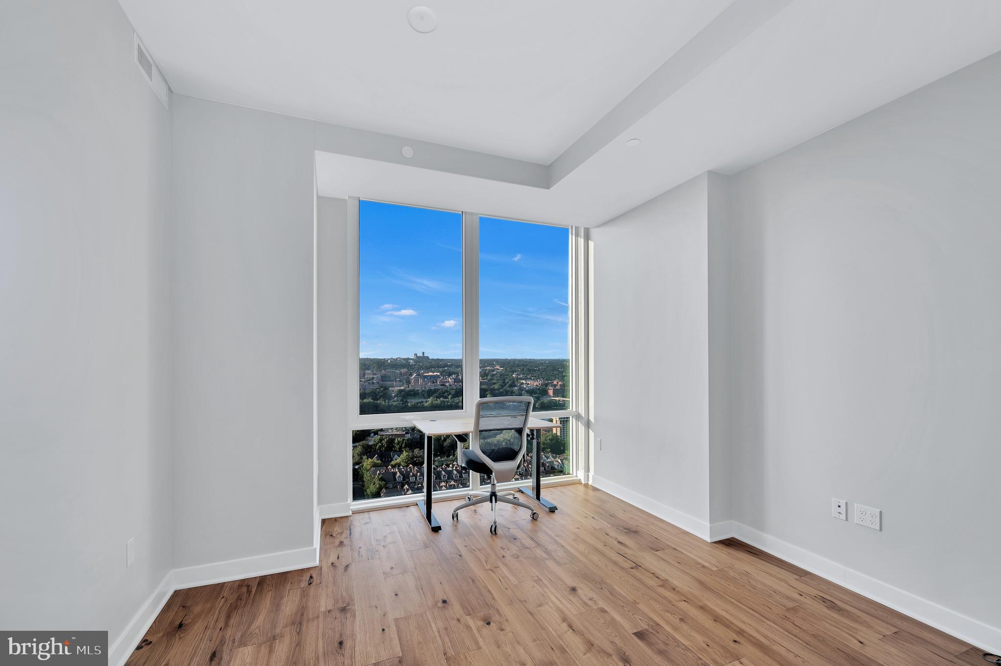 1781 N PIERCE STREET 2503