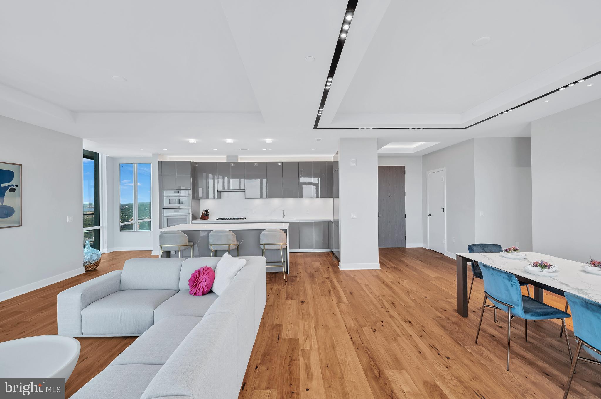 1781 N PIERCE STREET 2503