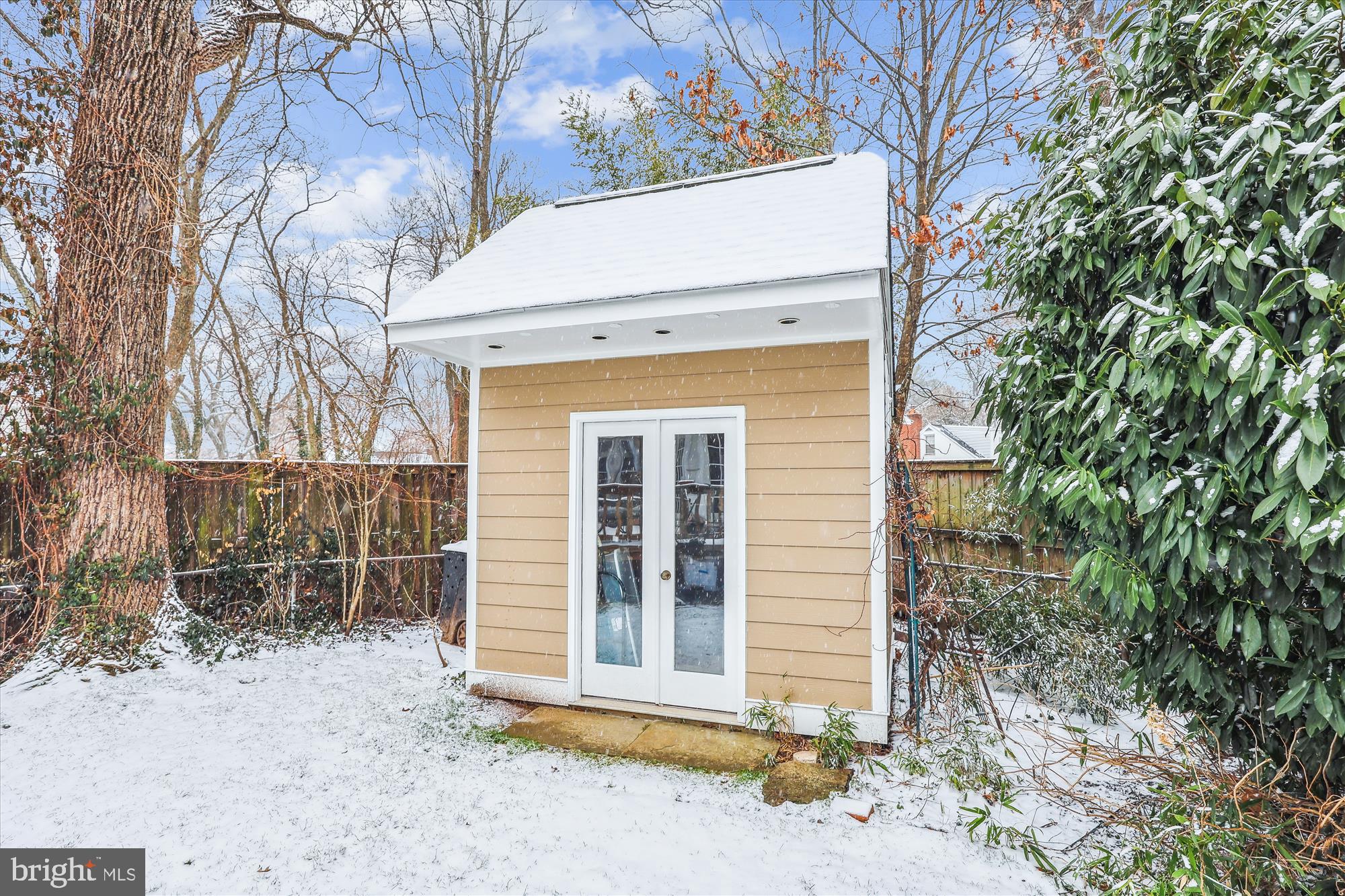 2708 N FLORIDA STREET N