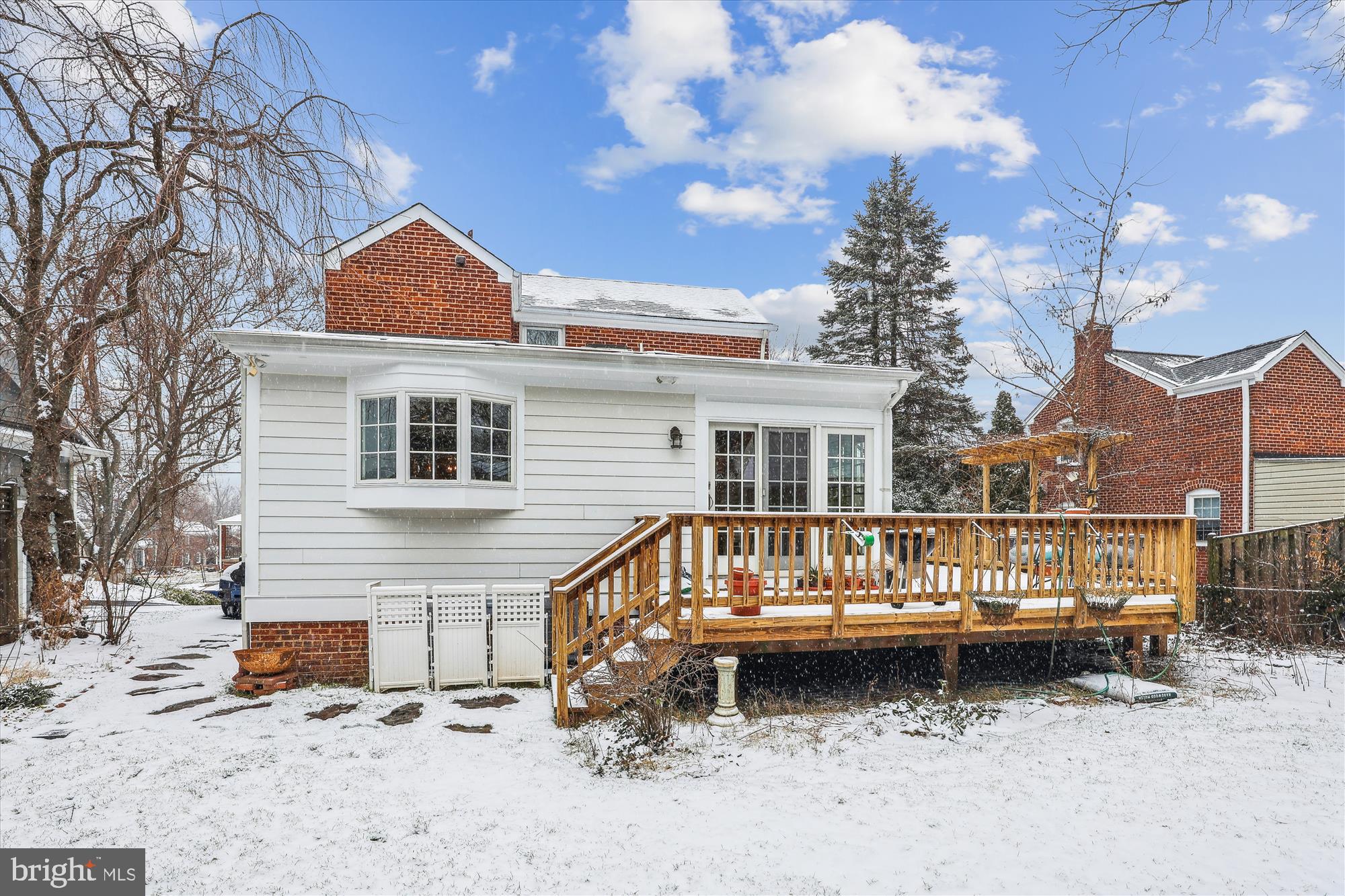 2708 N FLORIDA STREET N