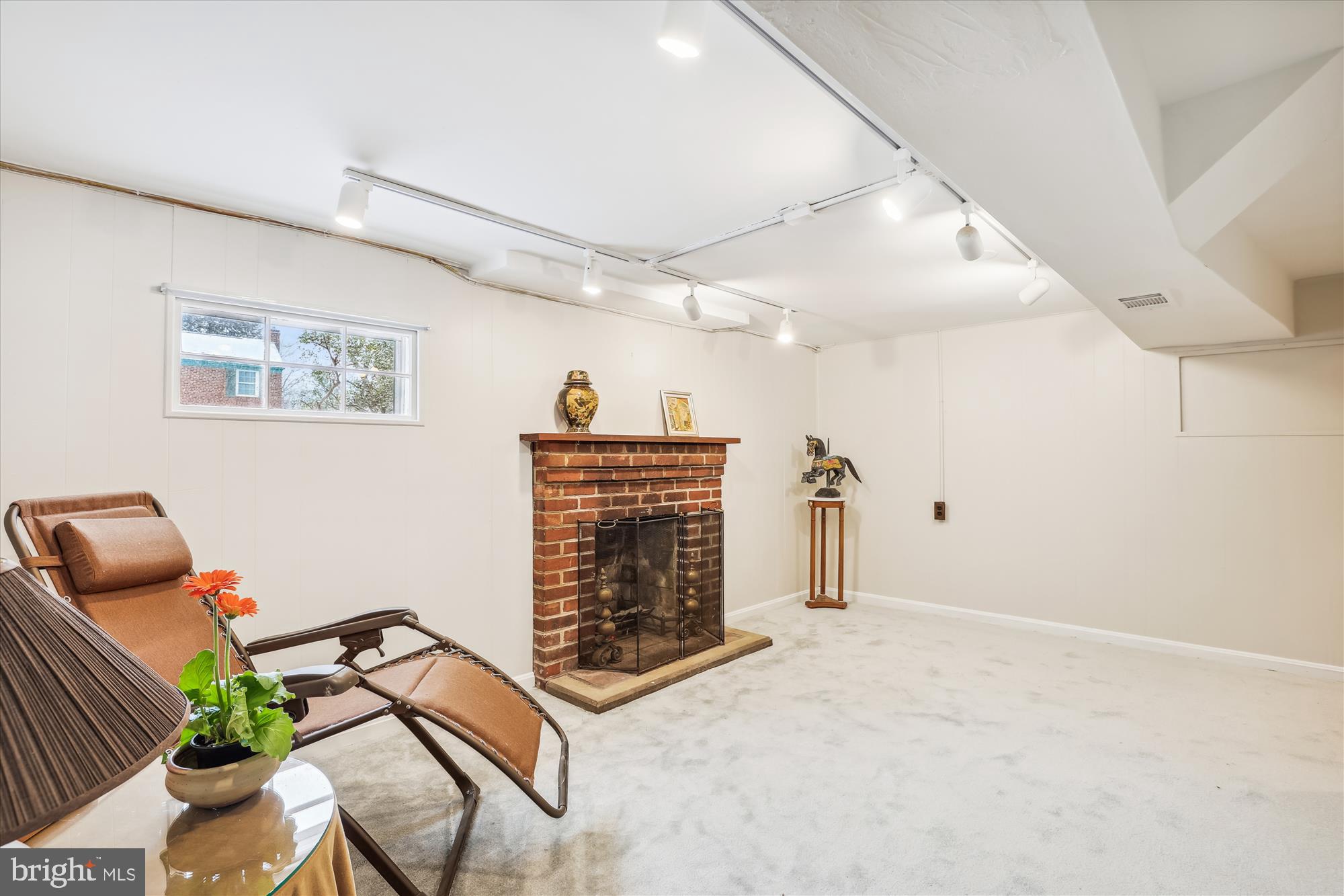 2708 N FLORIDA STREET N