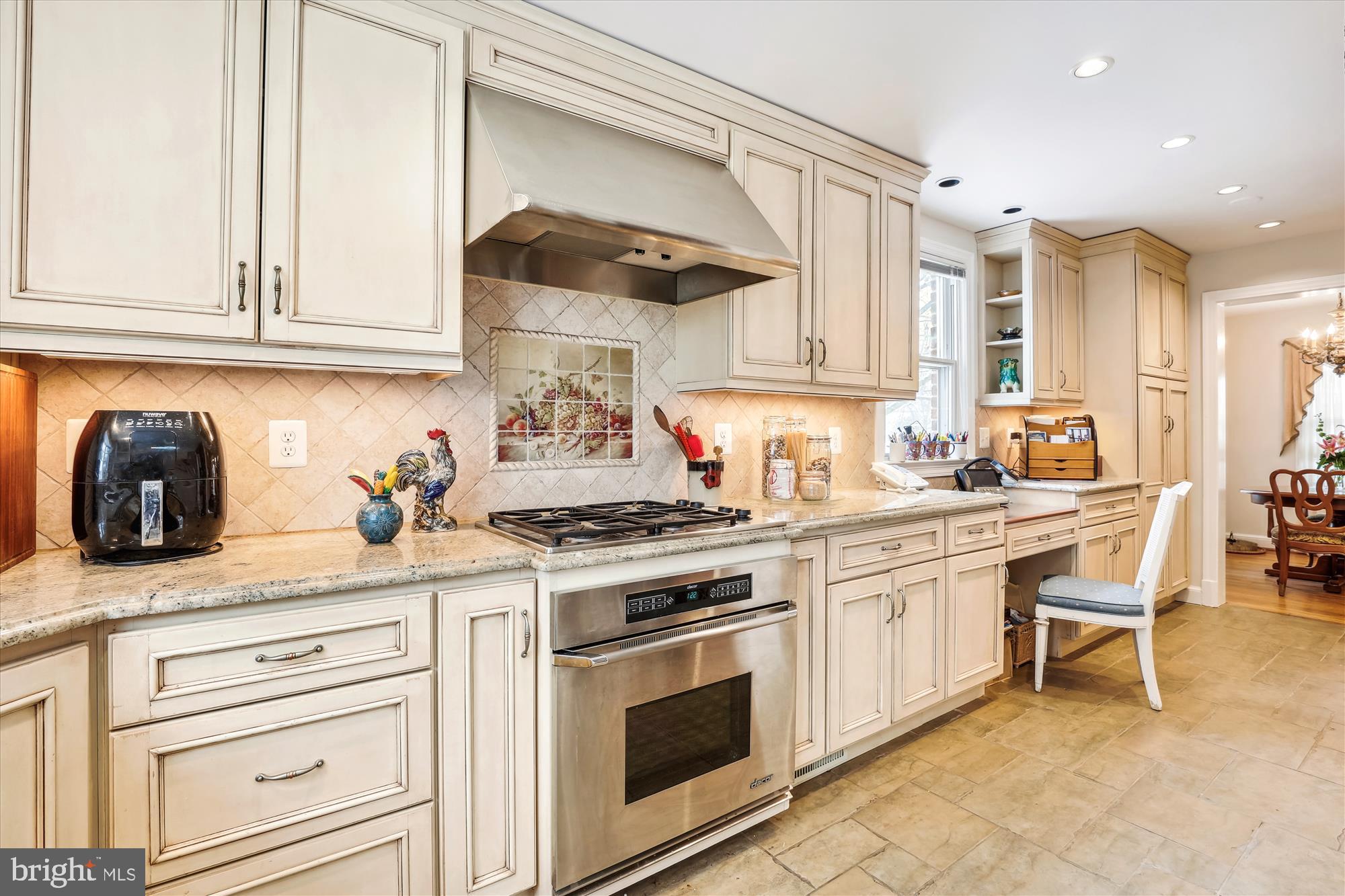 2708 N FLORIDA STREET N