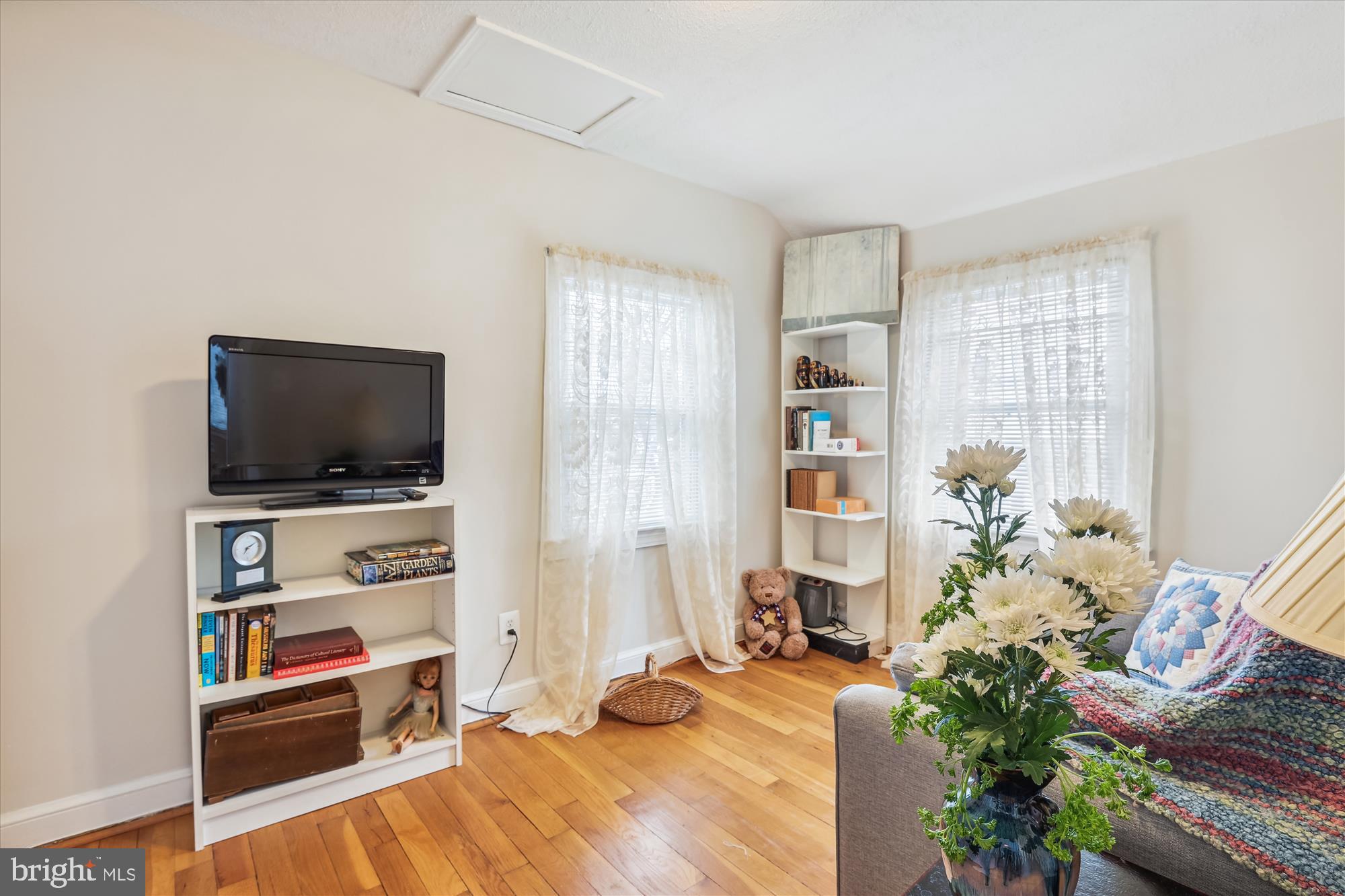 2708 N FLORIDA STREET N