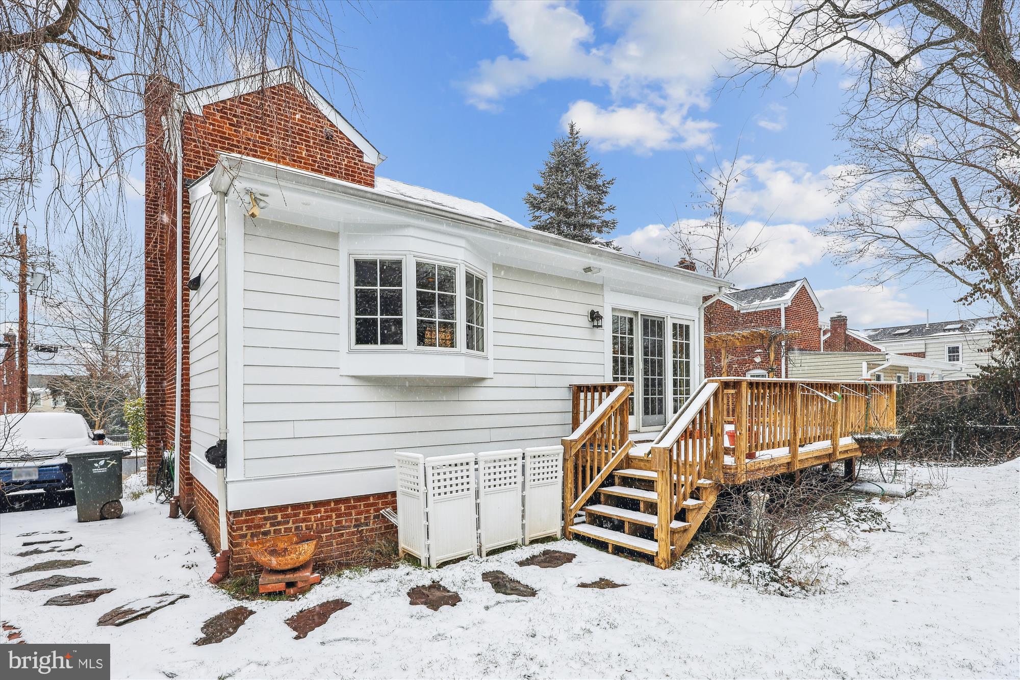 2708 N FLORIDA STREET N