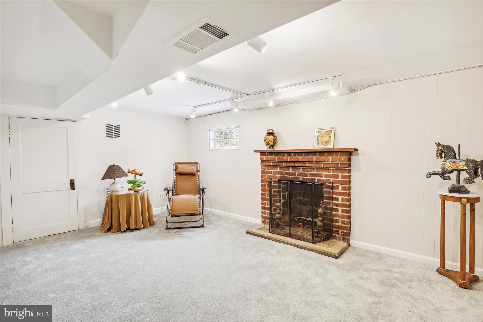 2708 N FLORIDA STREET N