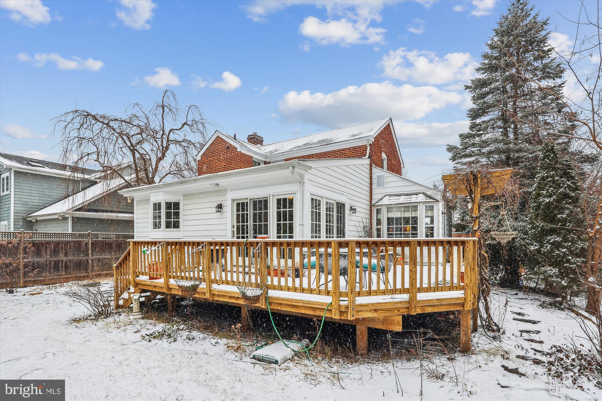 2708 N FLORIDA STREET N