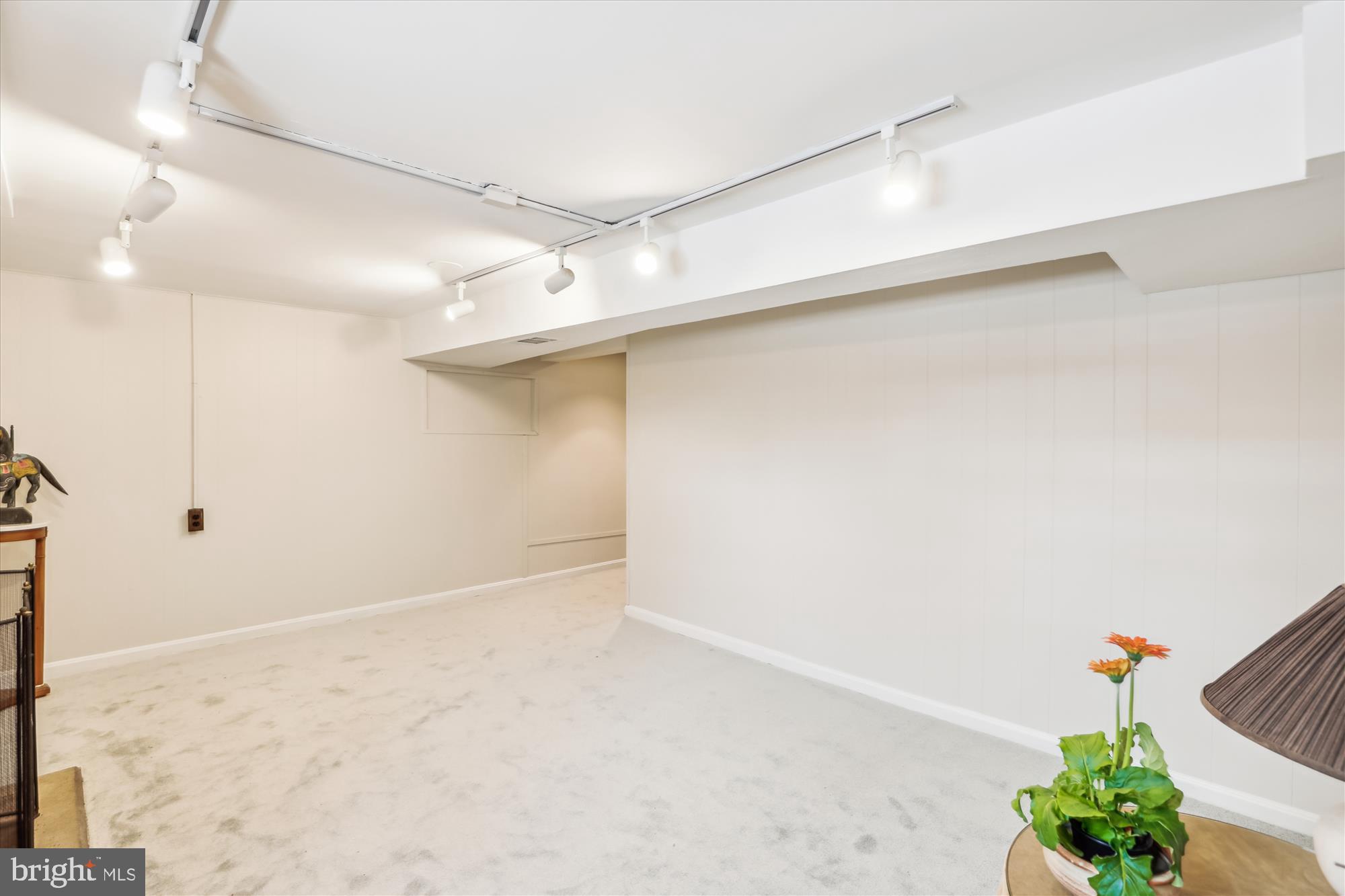 2708 N FLORIDA STREET N