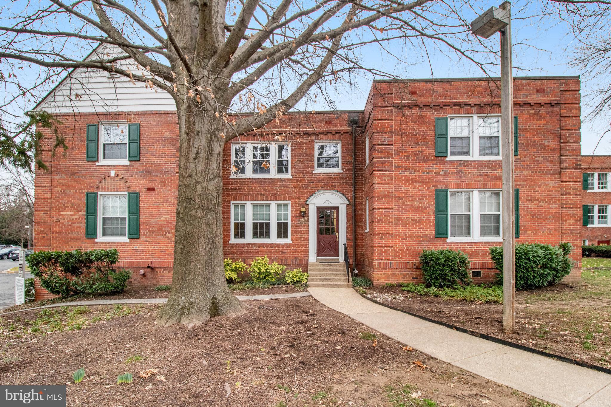 1735 N RHODES STREET 242