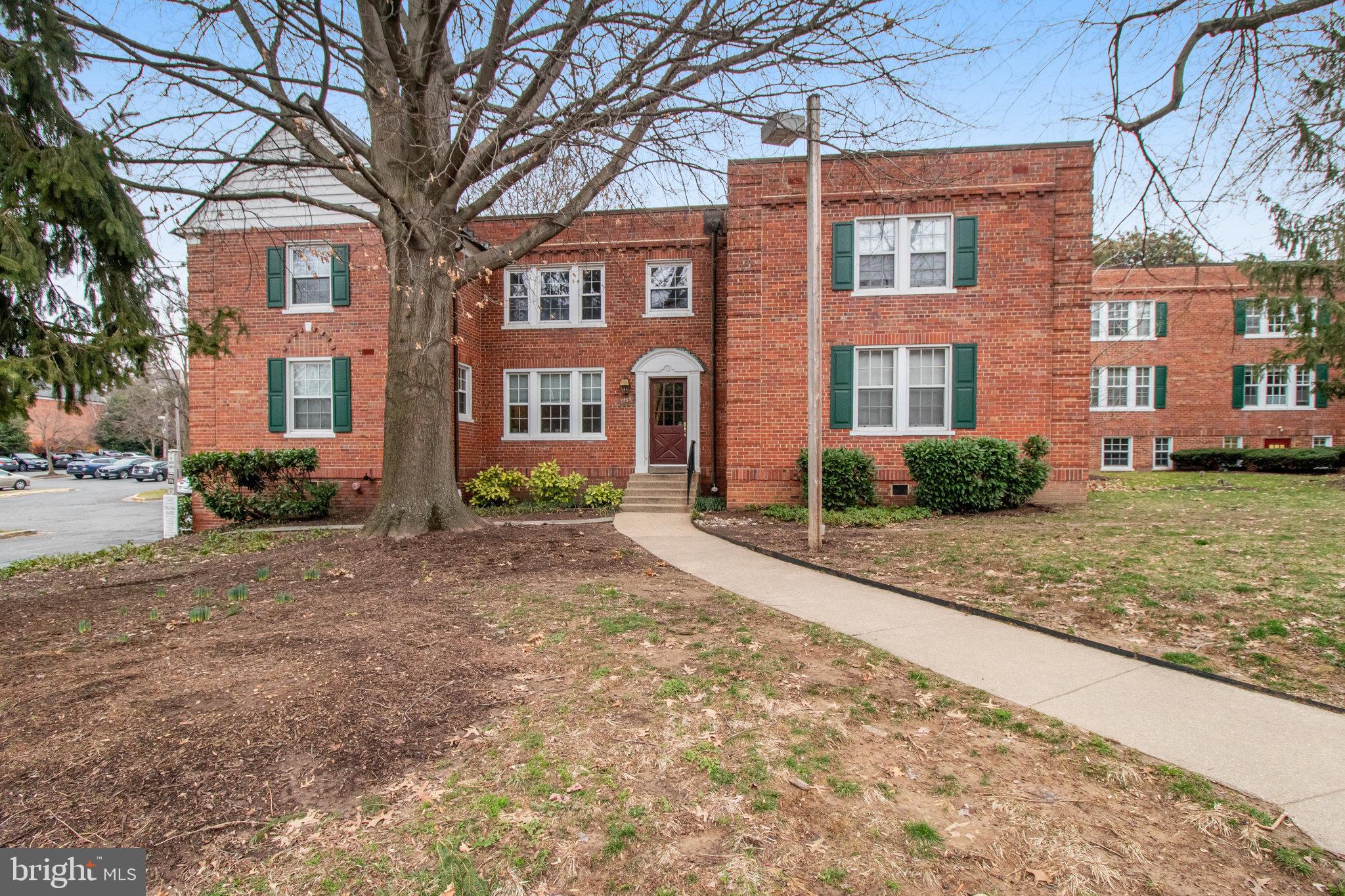 1735 N RHODES STREET 242