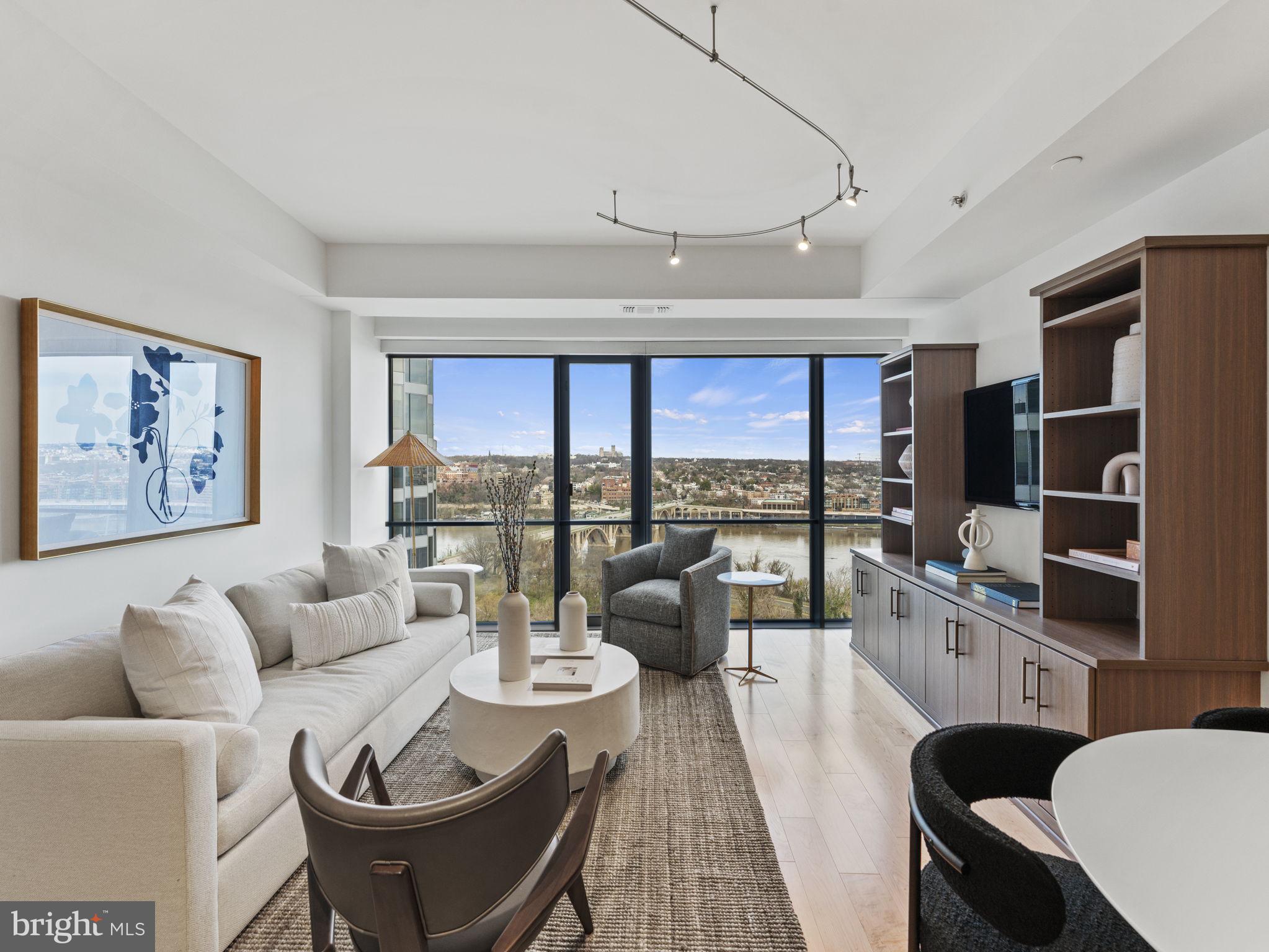 1111 19TH STREET N 2101