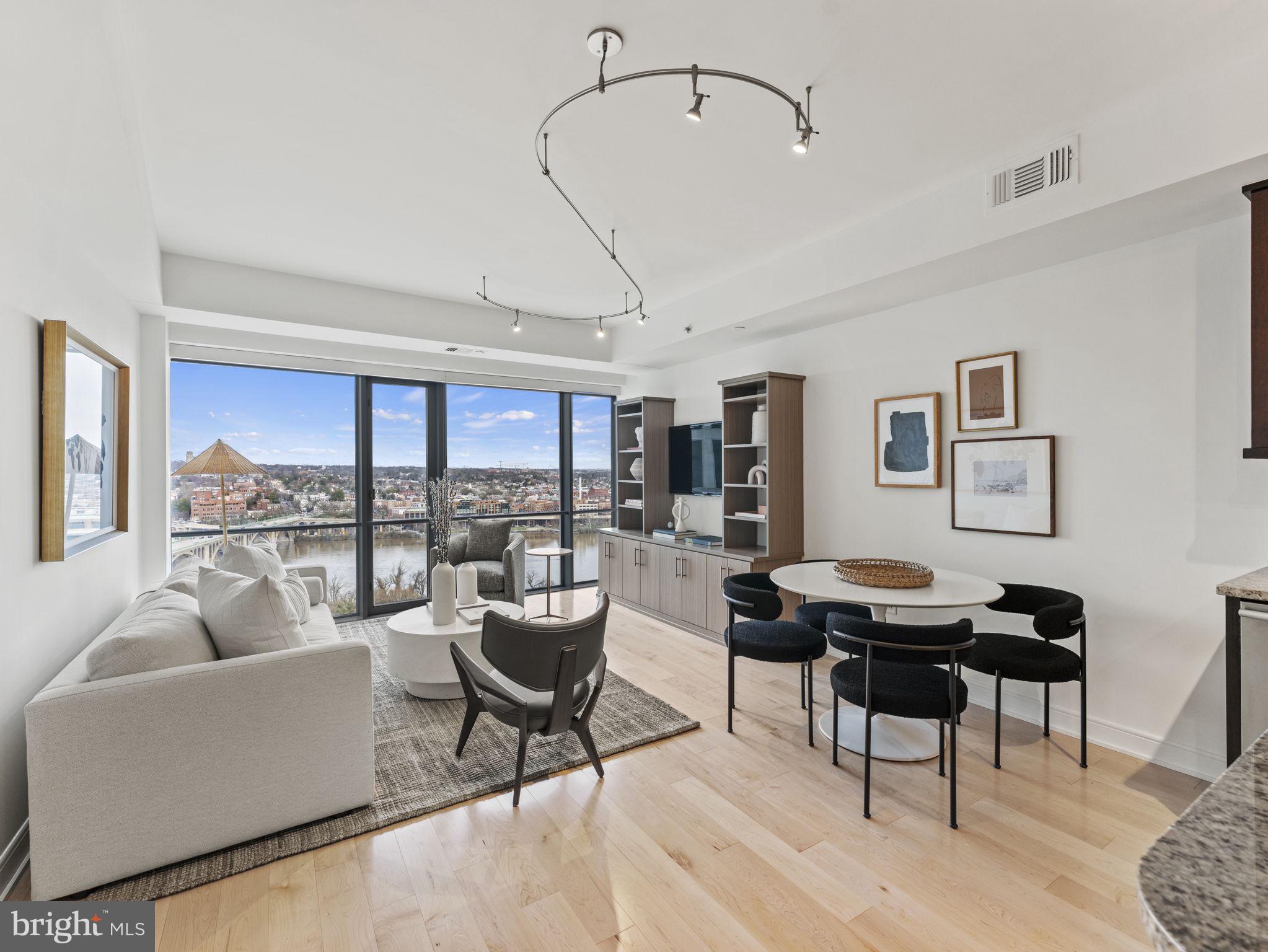 1111 19TH STREET N 2101