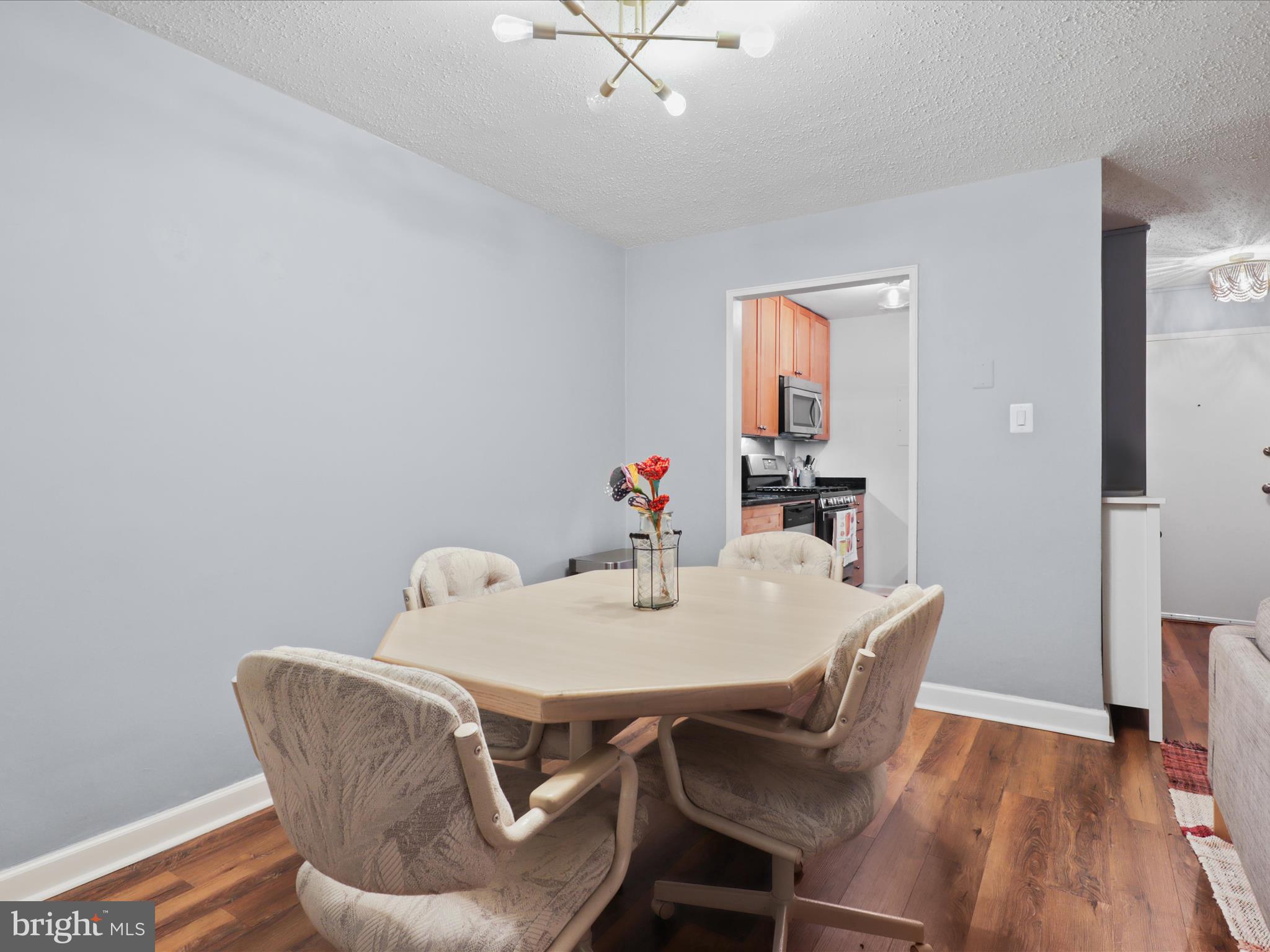 1730 ARLINGTON BOULEVARD 4