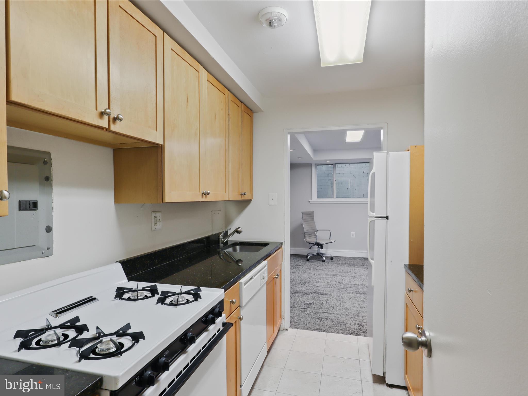 1730 ARLINGTON BOULEVARD 4