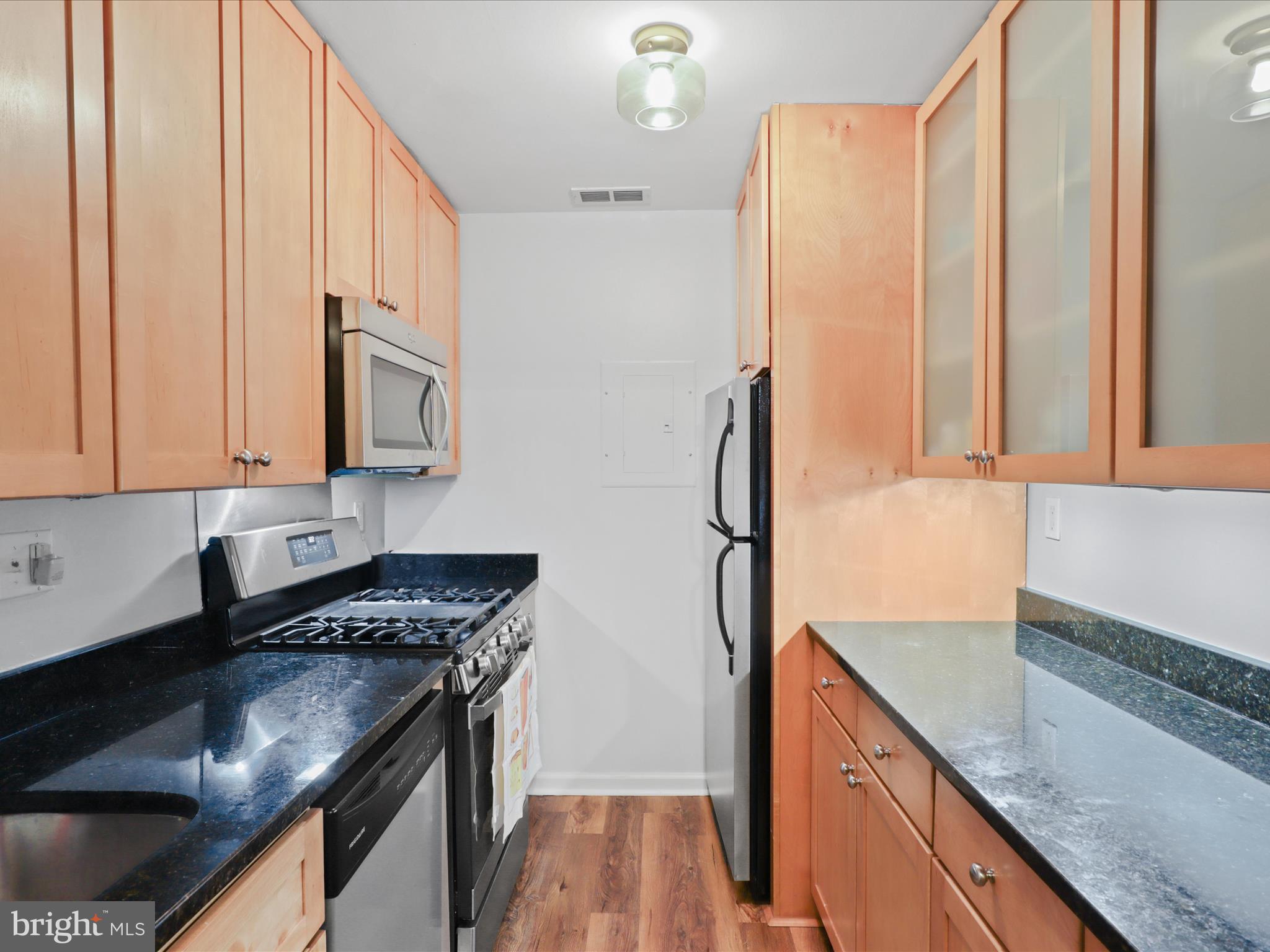 1730 ARLINGTON BOULEVARD 4