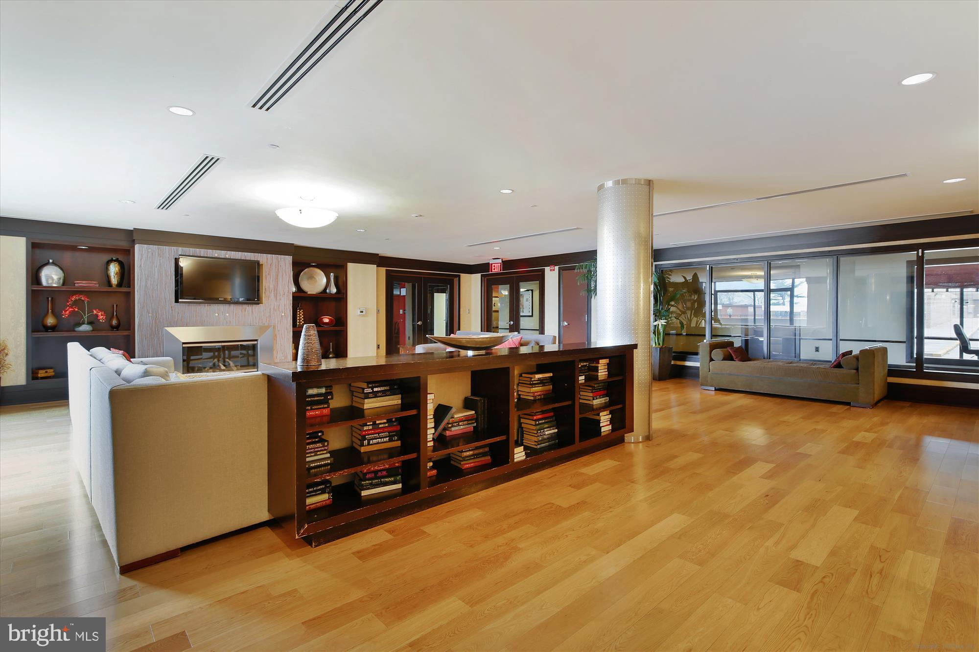 4500 S FOUR MILE RUN DRIVE 1117