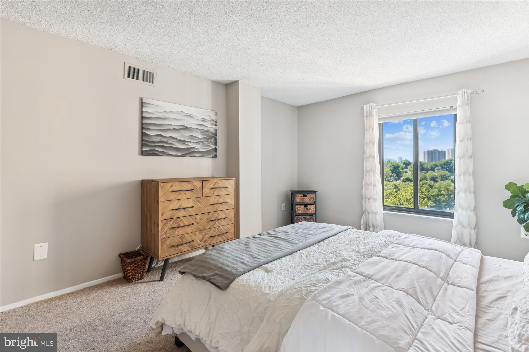 4500 S FOUR MILE RUN DRIVE 1117