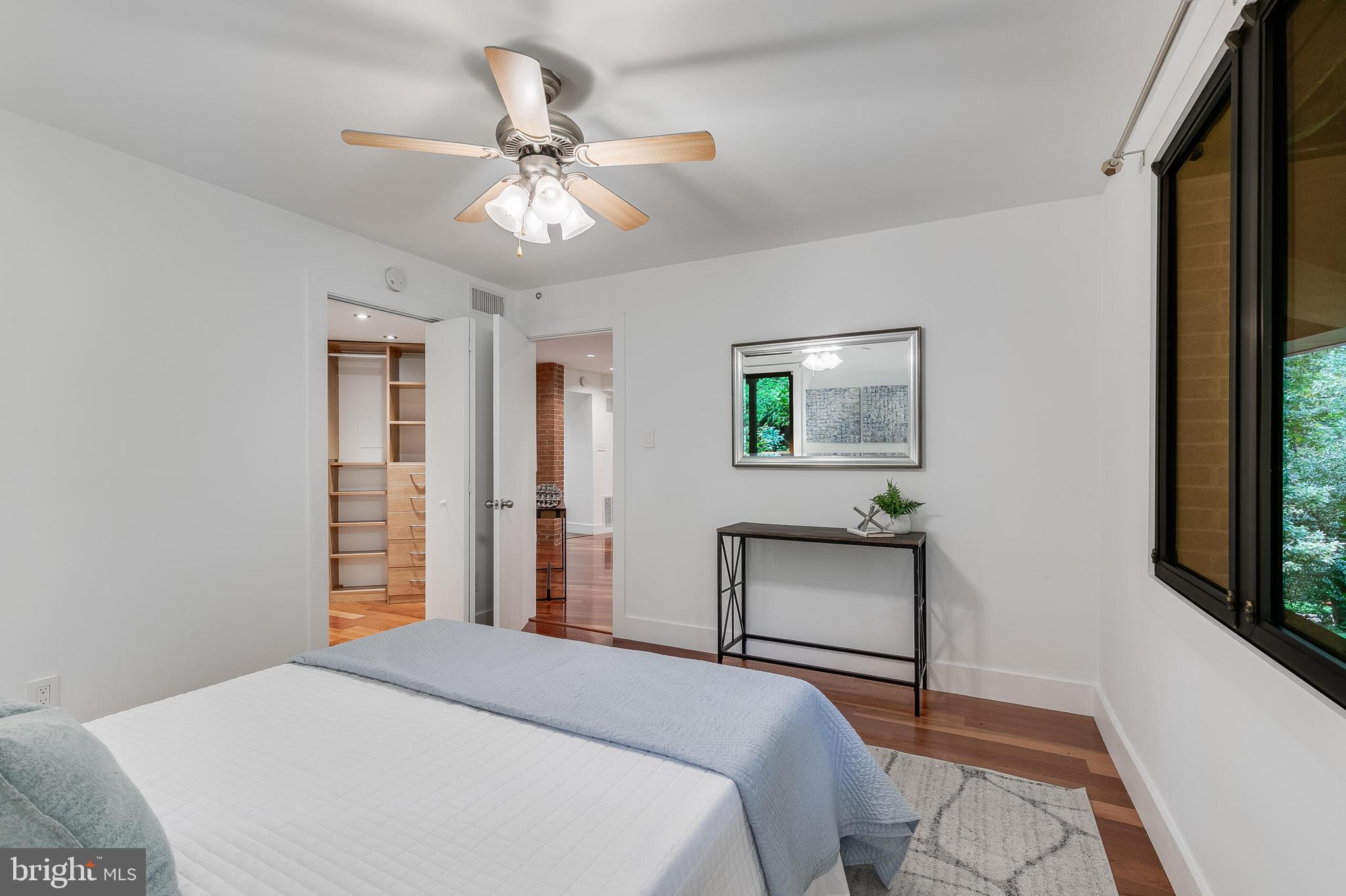 2720 N FILLMORE STREET