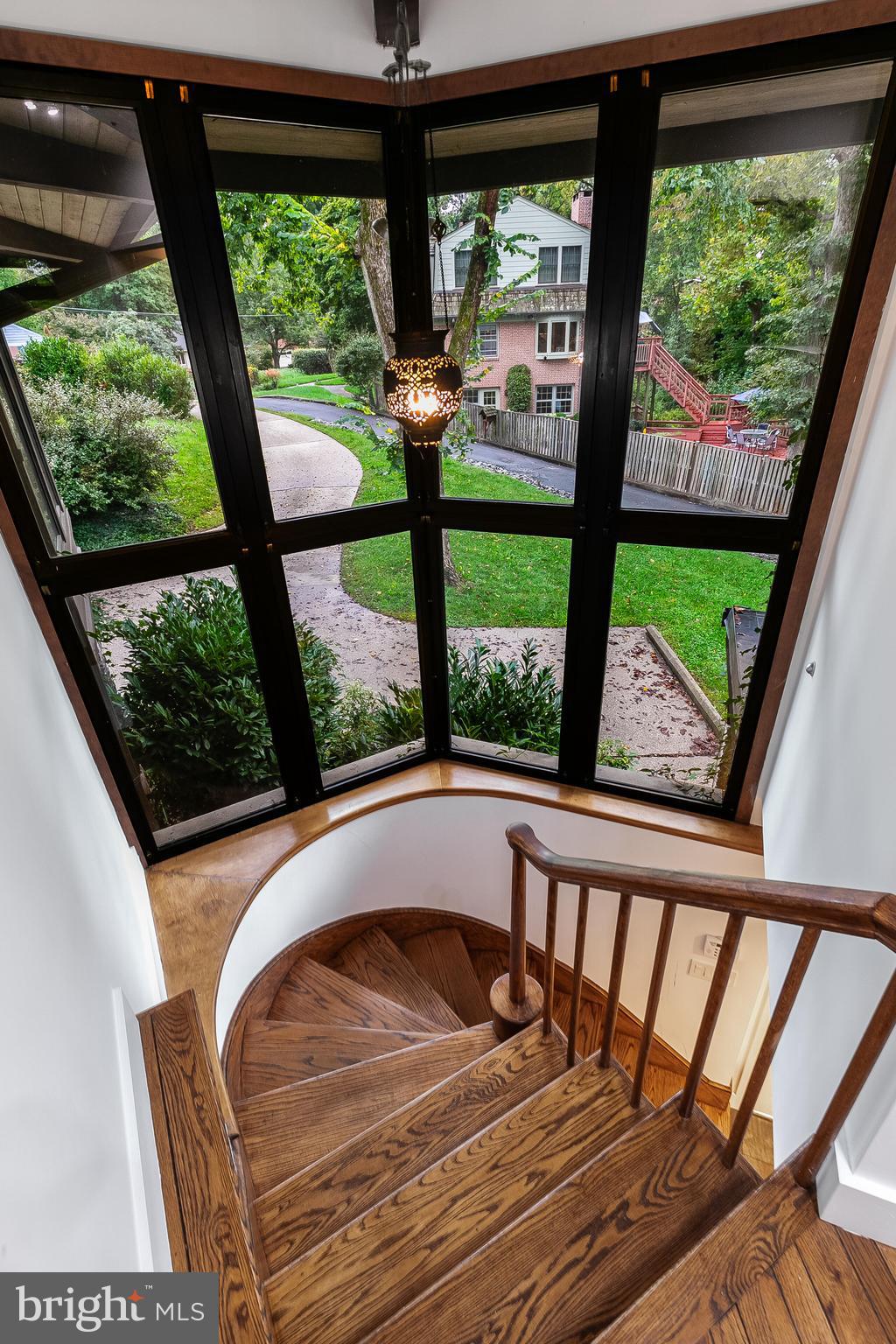 2720 N FILLMORE STREET