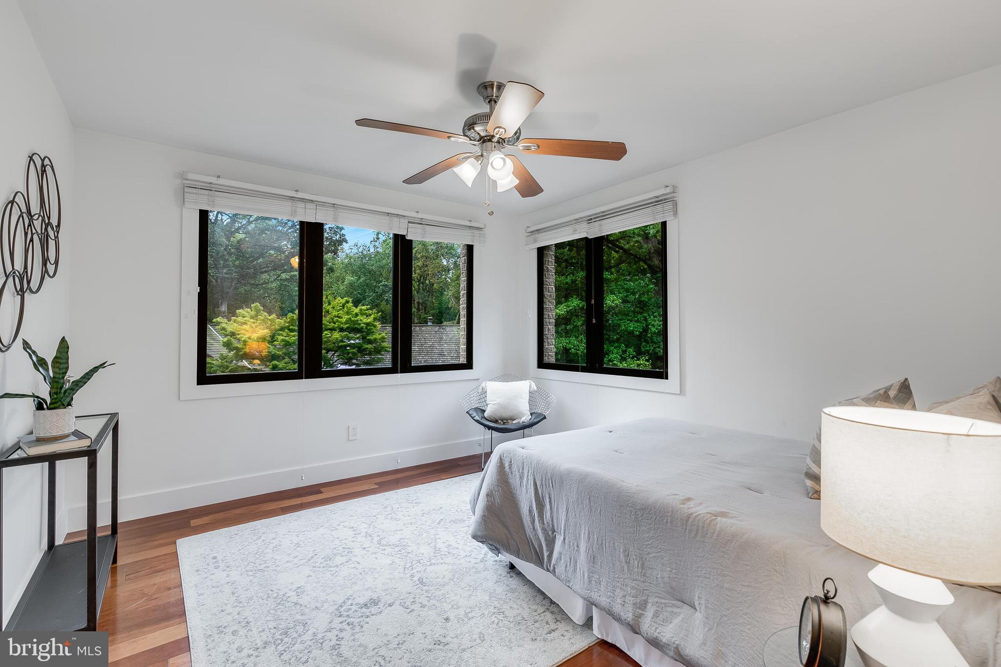 2720 N FILLMORE STREET