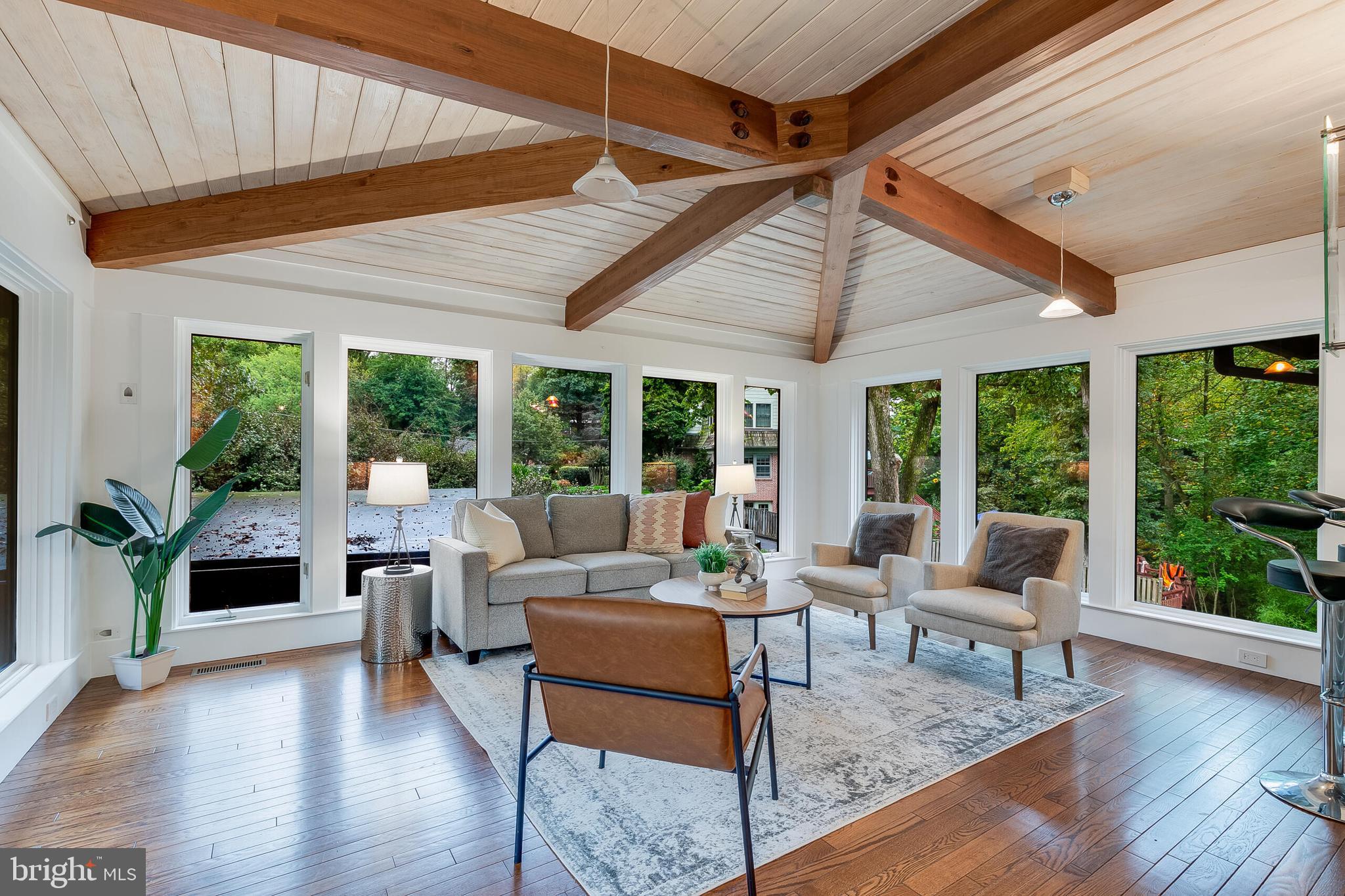 2720 N FILLMORE STREET