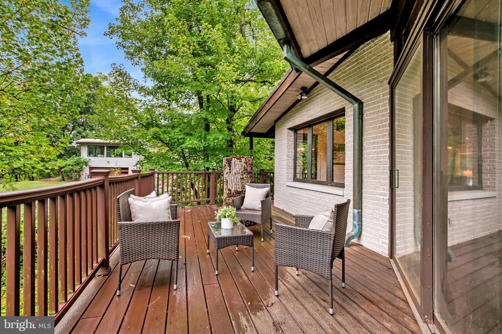 2720 N FILLMORE STREET