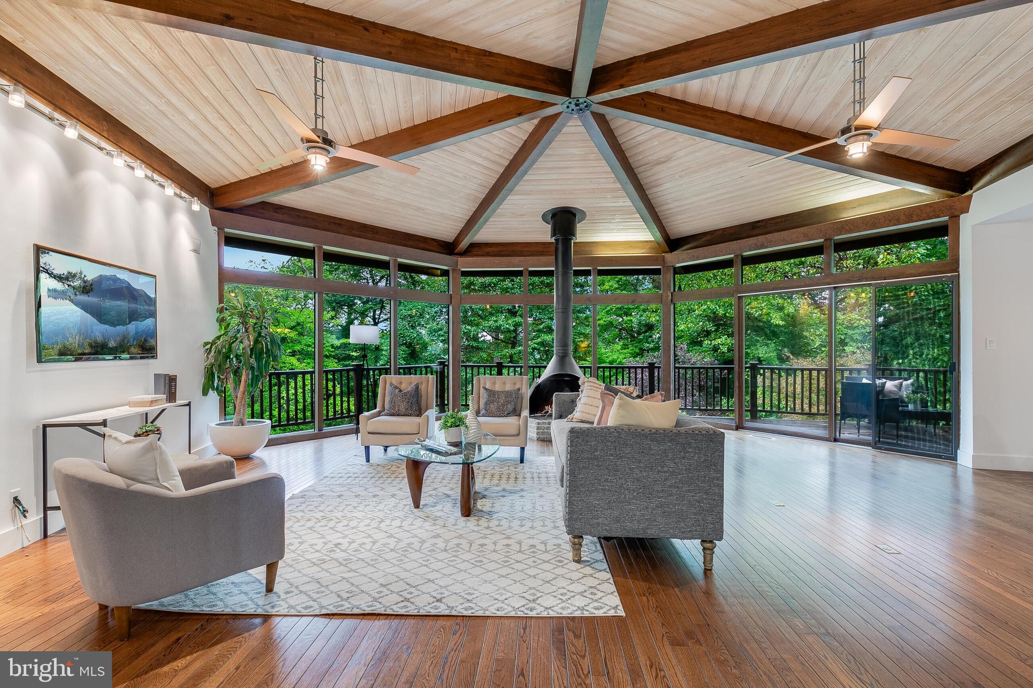 2720 N FILLMORE STREET