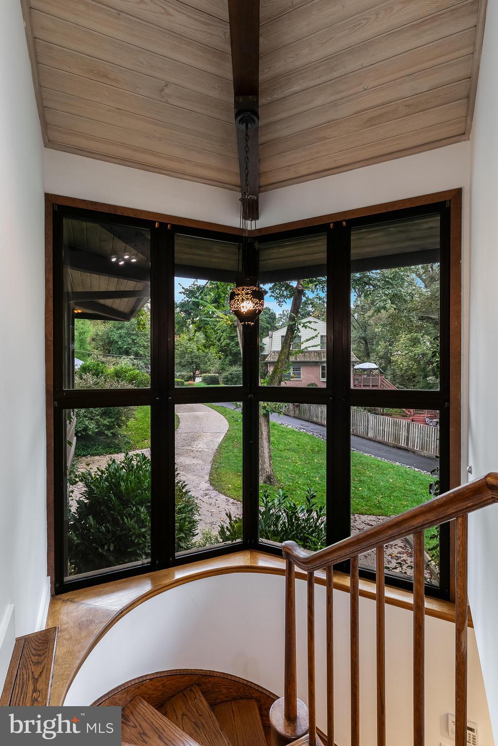 2720 N FILLMORE STREET