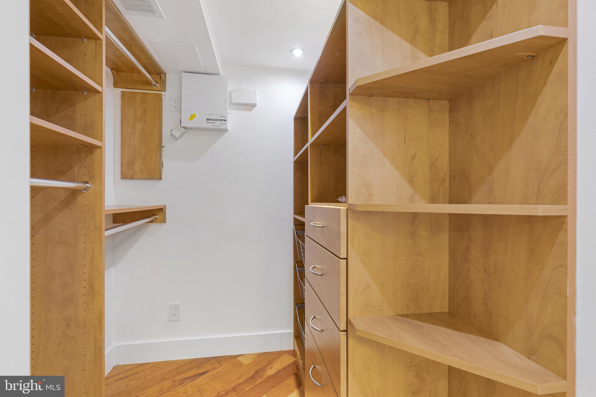 2720 N FILLMORE STREET