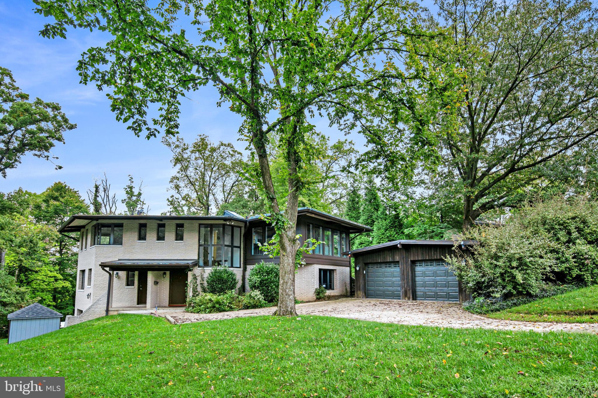 2720 N FILLMORE STREET