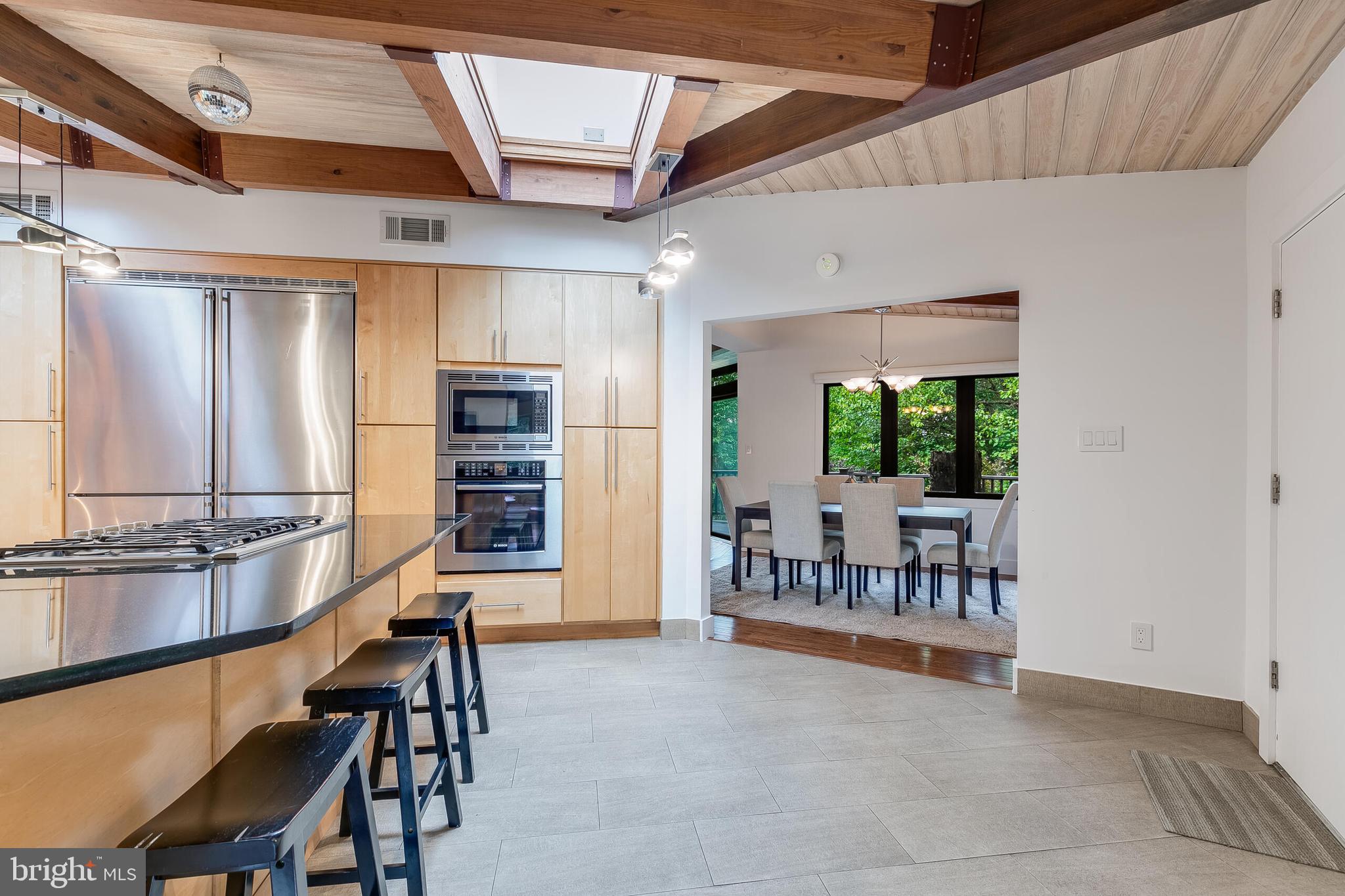 2720 N FILLMORE STREET