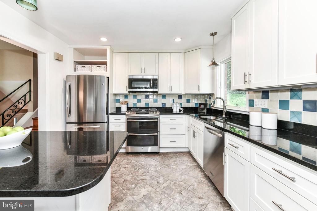 5929 4TH ROAD N