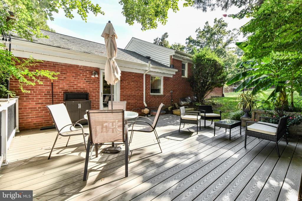 5929 4TH ROAD N
