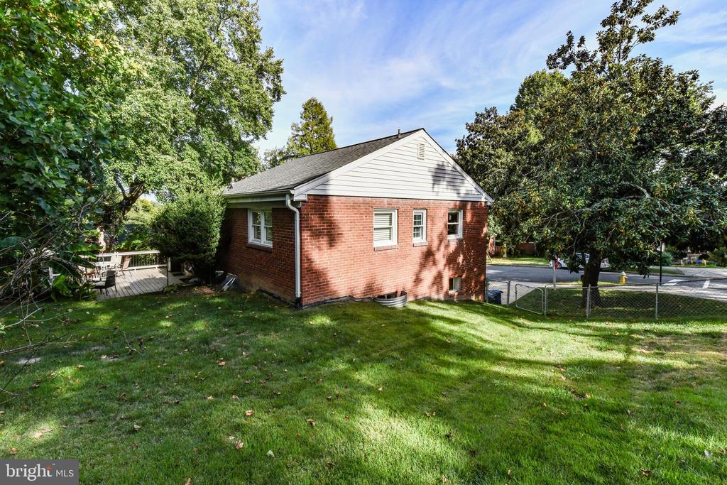 5929 4TH ROAD N