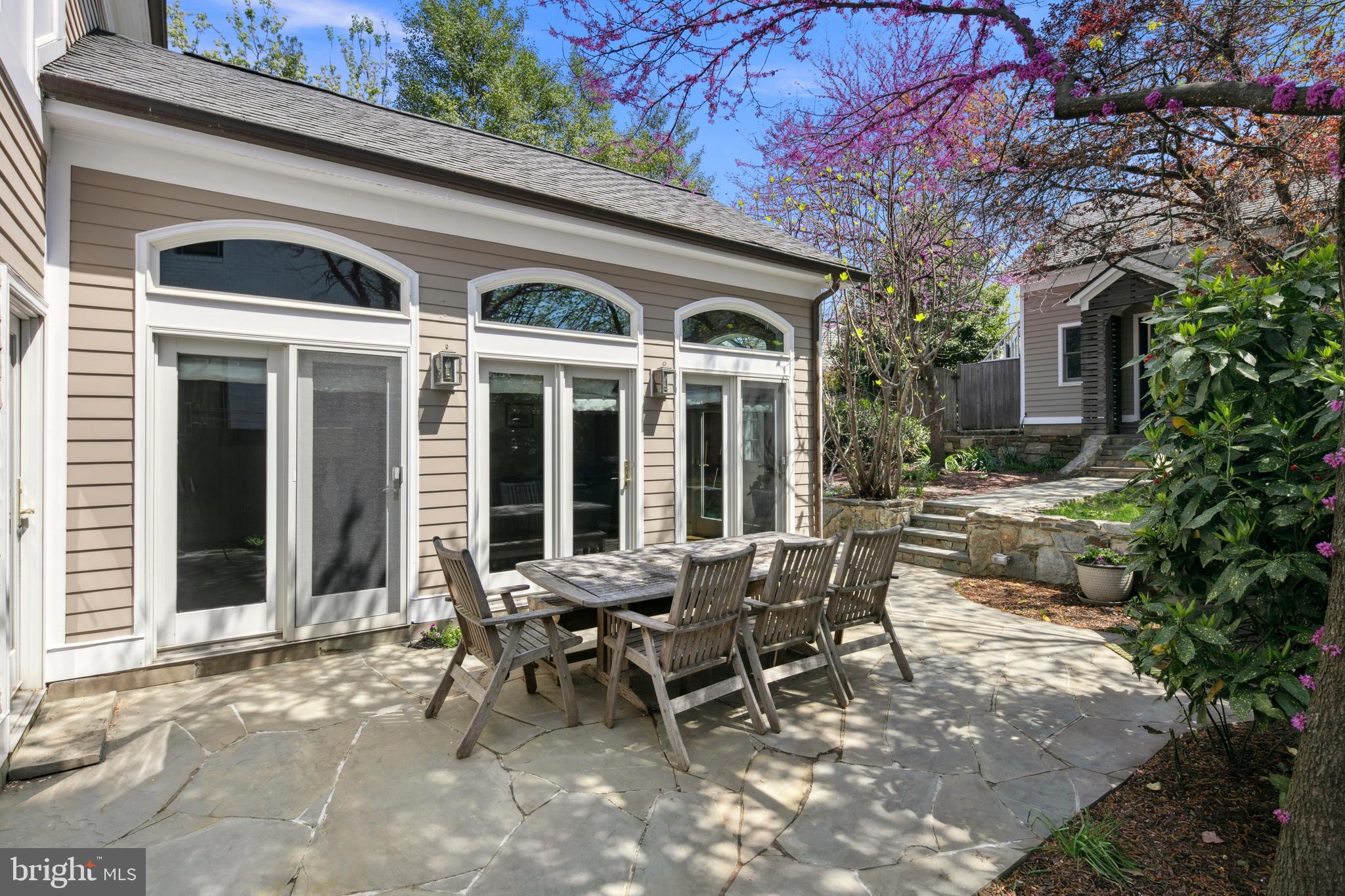 1881 N HIGHLAND STREET