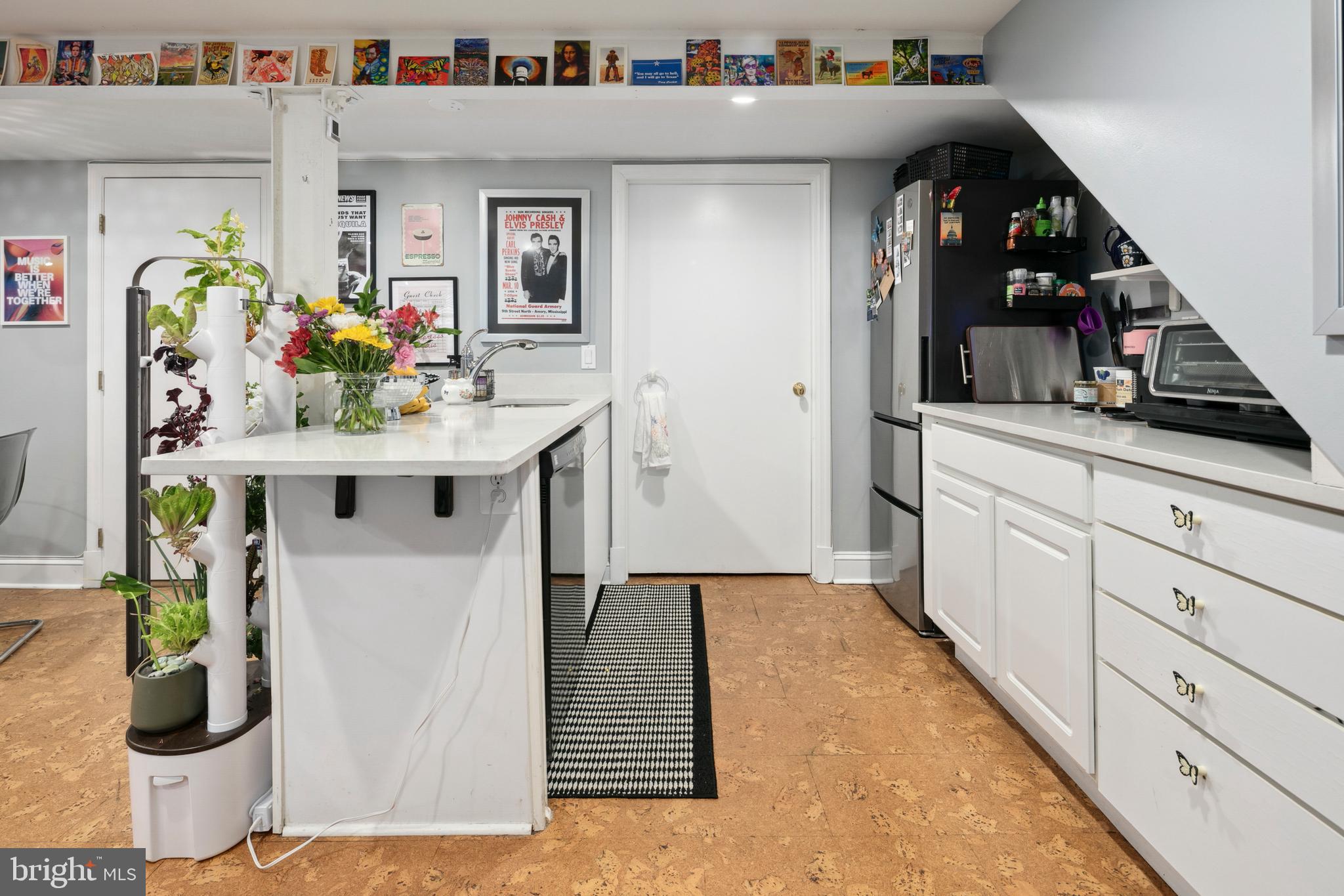 1881 N HIGHLAND STREET