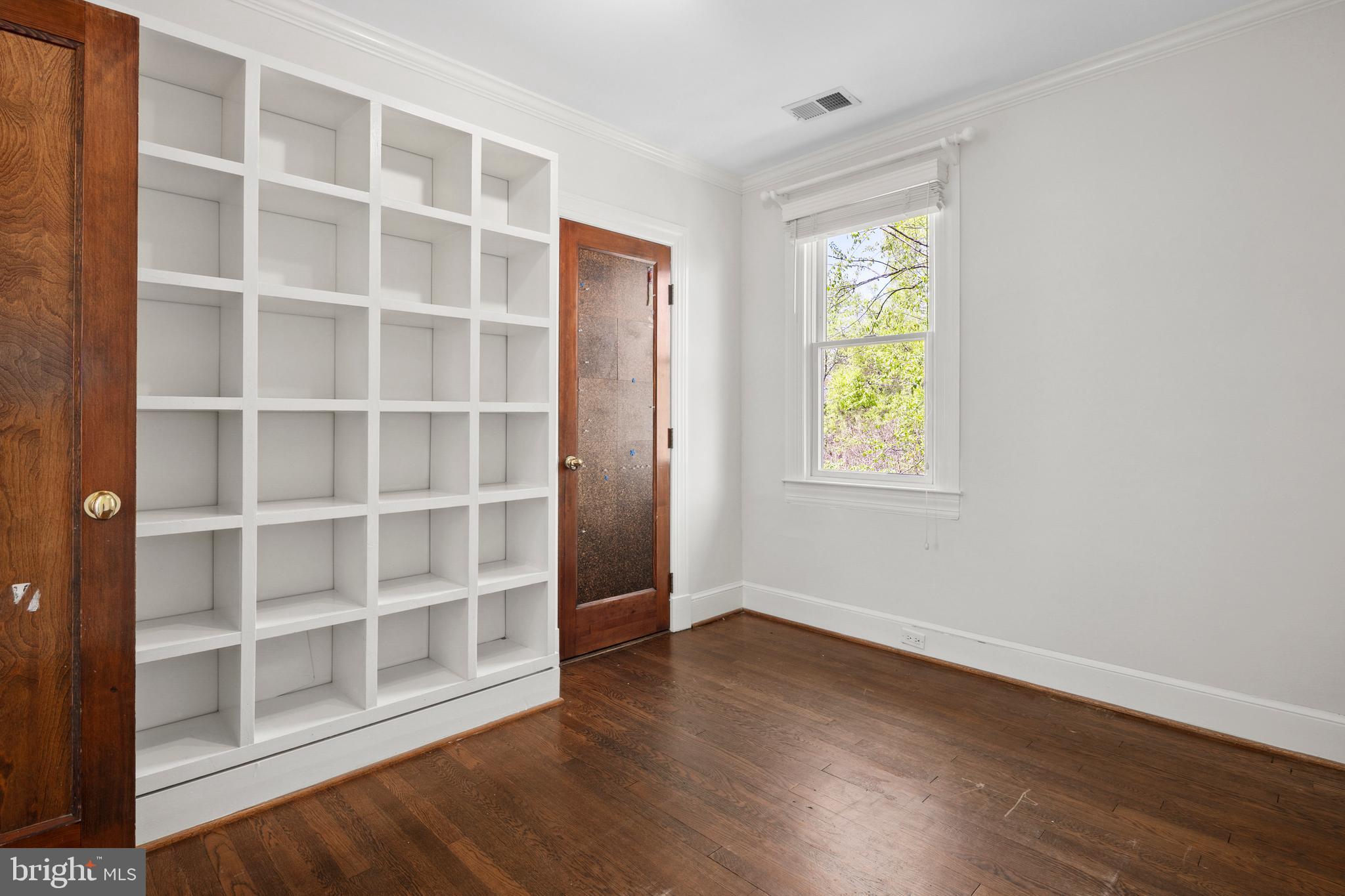 1881 N HIGHLAND STREET