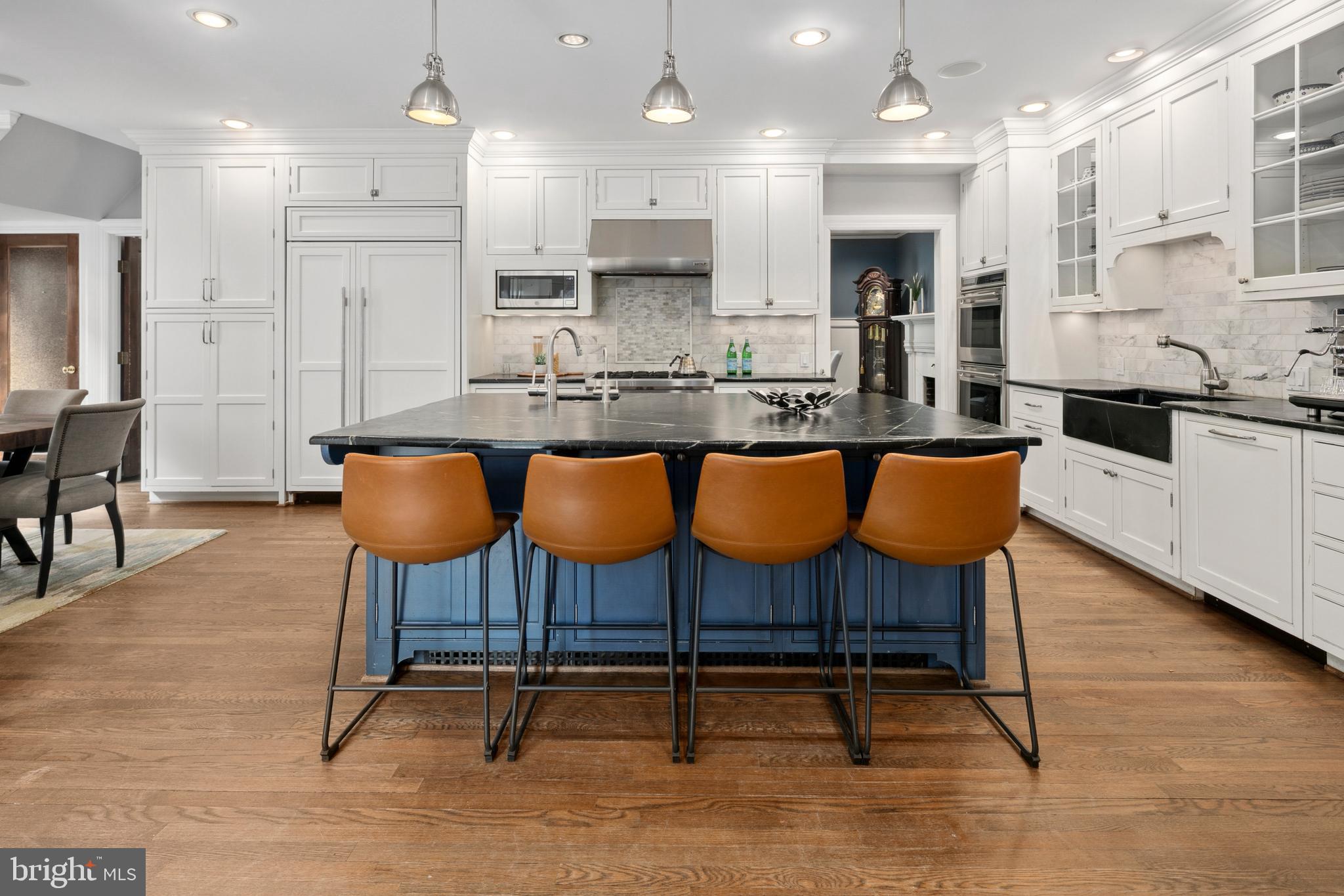 1881 N HIGHLAND STREET