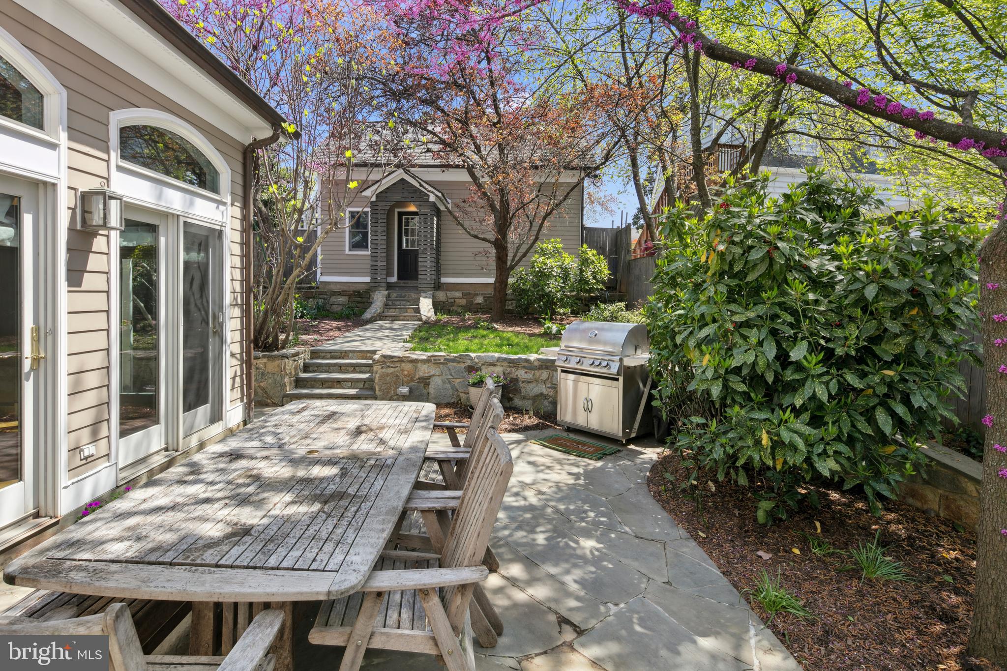 1881 N HIGHLAND STREET