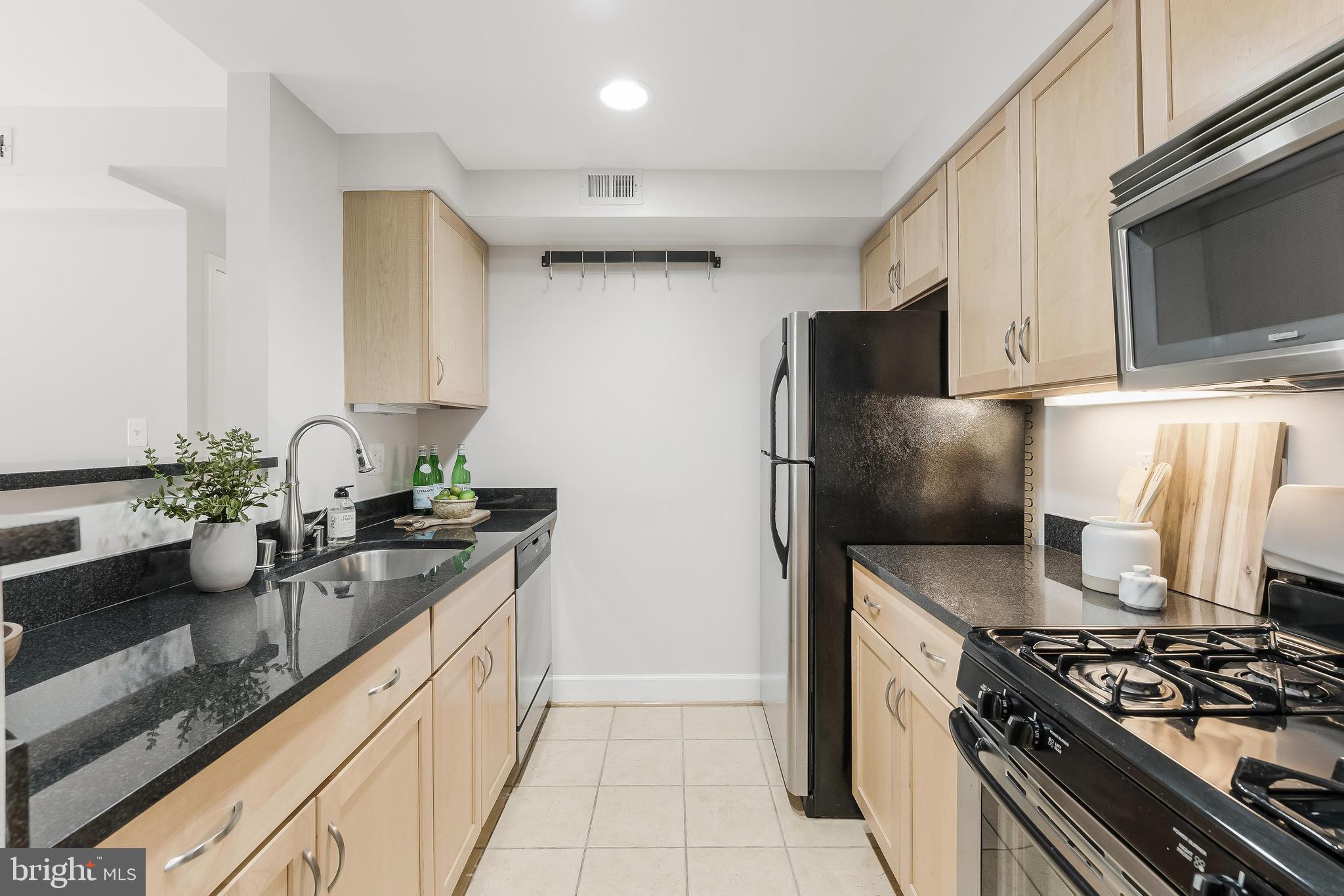 231 N THOMAS STREET 105