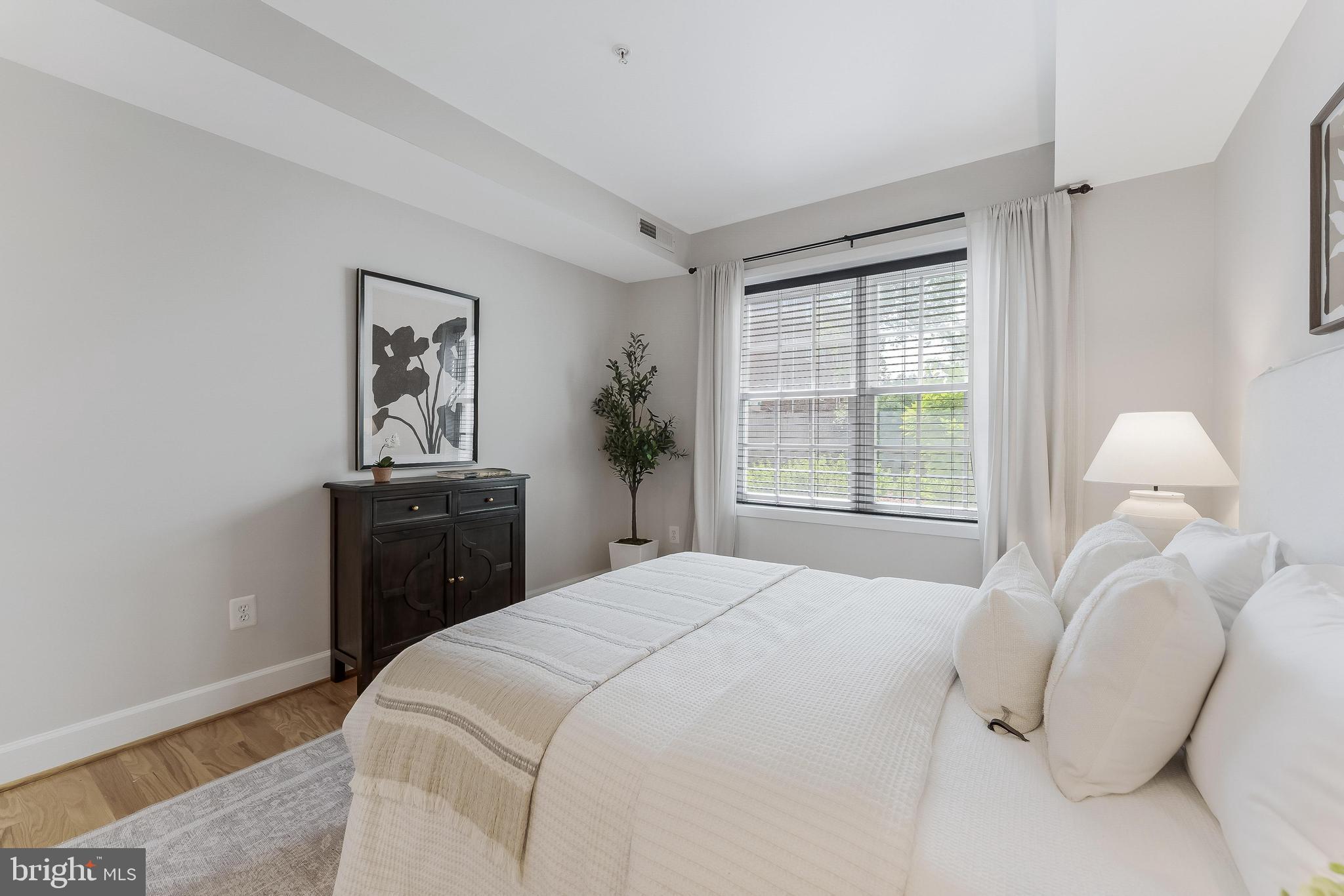 231 N THOMAS STREET 105