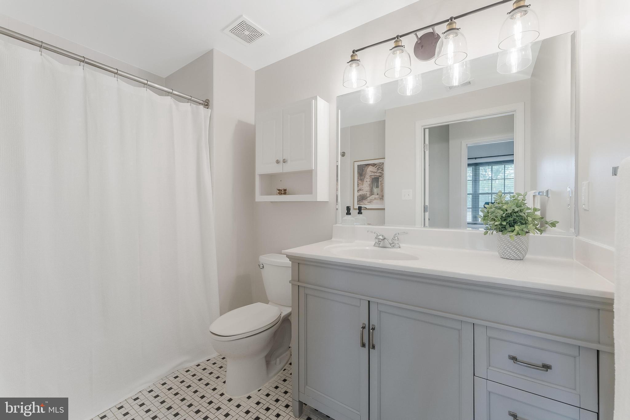 231 N THOMAS STREET 105